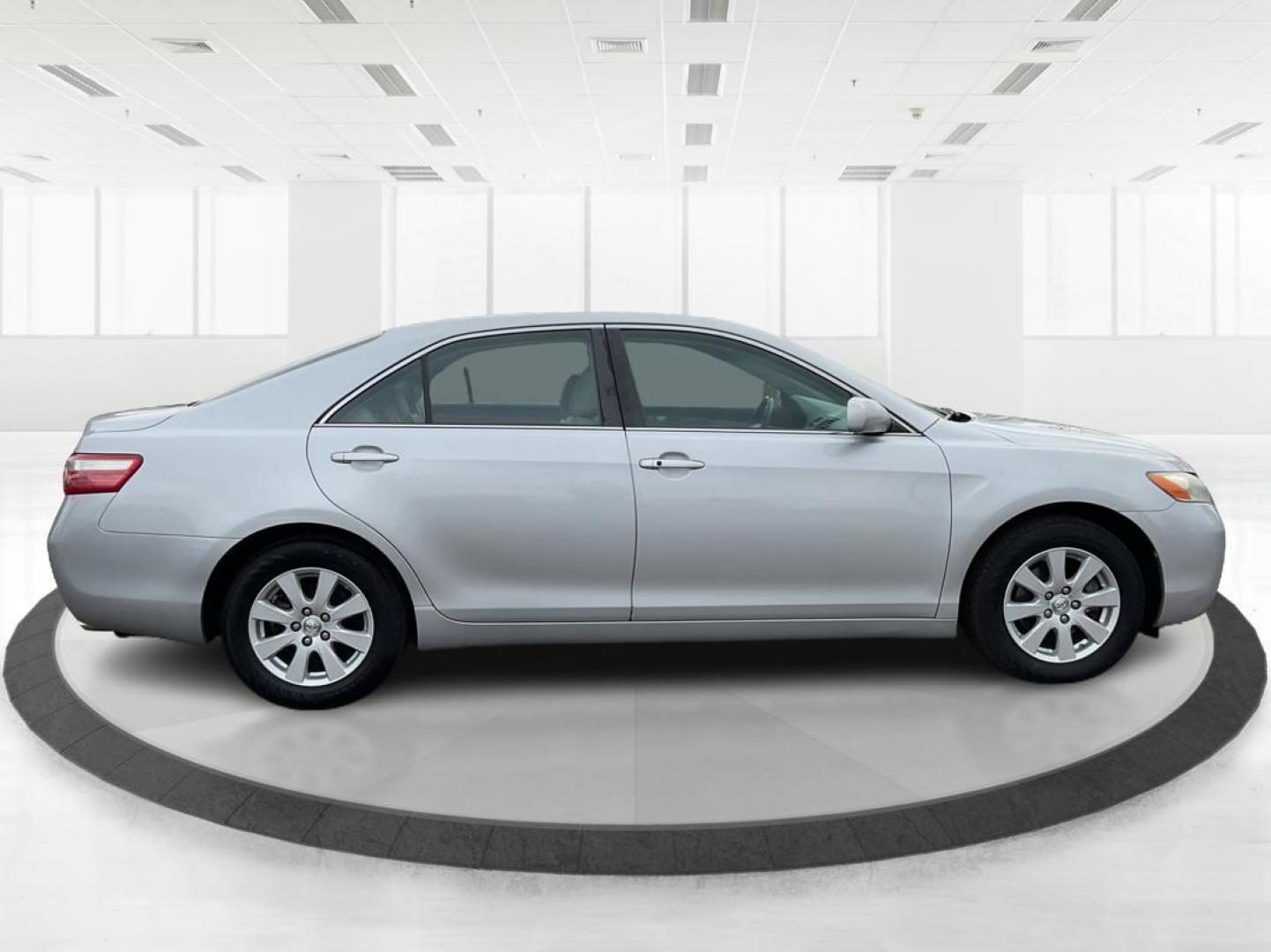 2007 Toyota Camry XLE V6 (4T1BK46K77U) with an 3.5L V-6 DOHC engine, located at 1184 Kauffman Ave, Fairborn, OH, 45324, (937) 908-9800, 39.807072, -84.030914 - Photo#1