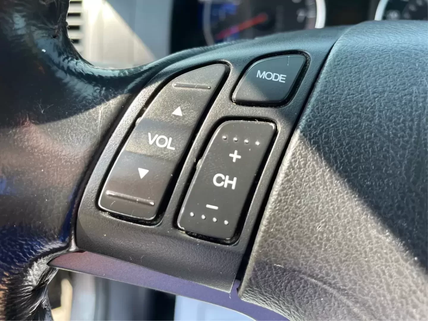 2010 Honda CR-V EX-L (5J6RE4H74AL) with an 2.4L I-4 DOHC engine, located at 8750 N County Rd 25A, Piqua, OH, 45356, (937) 908-9800, 40.164391, -84.232513 - Photo#15