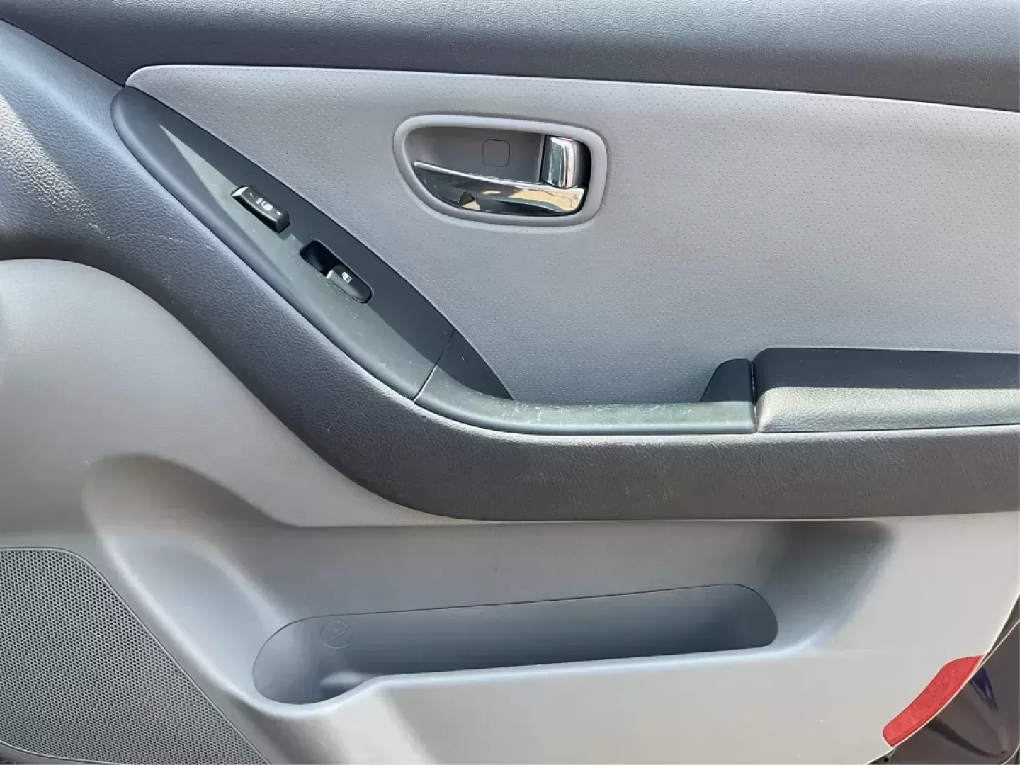 2010 Hyundai Elantra GLS (KMHDU4AD8AU) with an 2L I-4 DOHC engine, located at 1951 S Dayton Lakeview Rd., New Carlisle, OH, 45344, (937) 908-9800, 39.890999, -84.050255 - Photo#18
