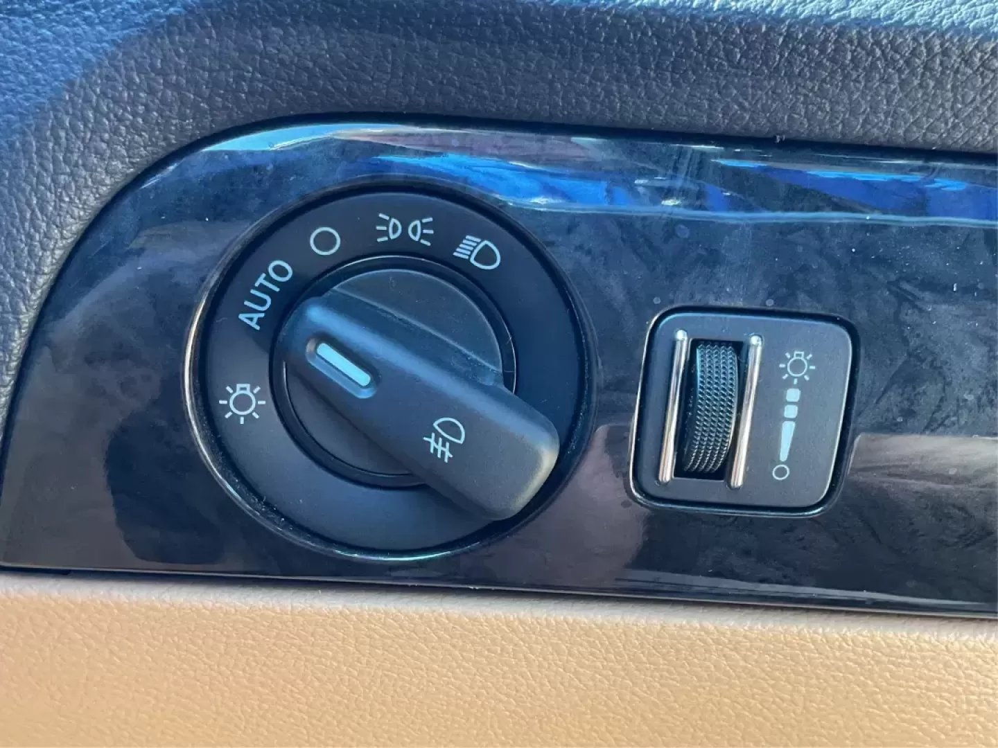2011 Dodge Durango Citadel (1D4RE5GG4BC) with an Other engine, located at 1099 N County Rd 25A , Troy, OH, 45373, (937) 908-9800, 40.057079, -84.212883 - Photo#17