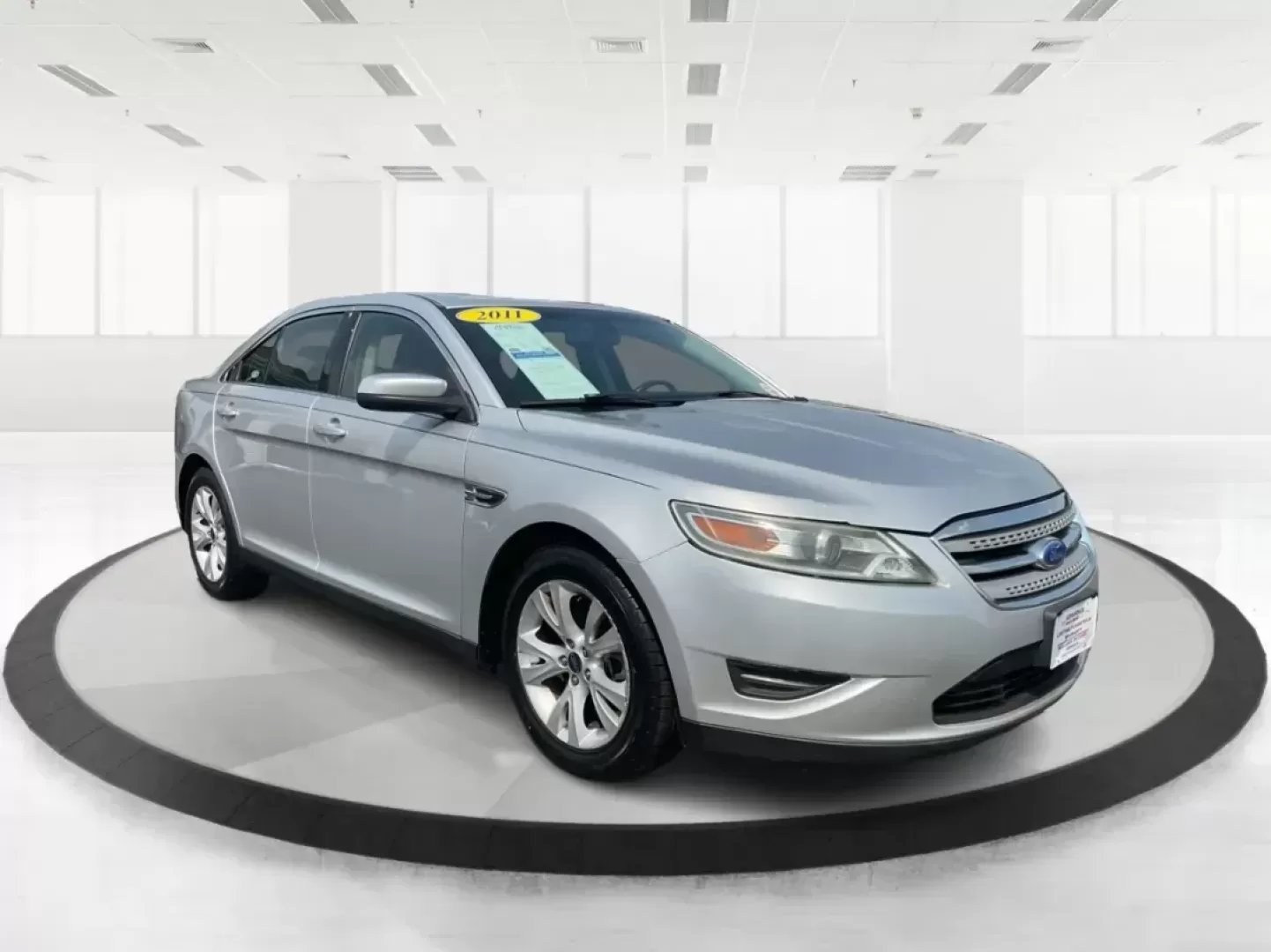 2011 Ford Taurus SEL (1FAHP2EW4BG) with an Duratec 3.5L V-6 DOHC engine, located at 401 Woodman Dr, Riverside, OH, 45431, (937) 908-9800, 39.760899, -84.123421 - Photo#0