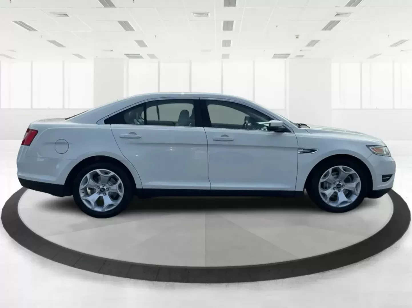 2011 Ford Taurus SEL (1FAHP2EW5BG) with an Duratec 3.5L V-6 DOHC engine, located at 8750 N County Rd 25A, Piqua, OH, 45356, (937) 908-9800, 40.164391, -84.232513 - Photo#1