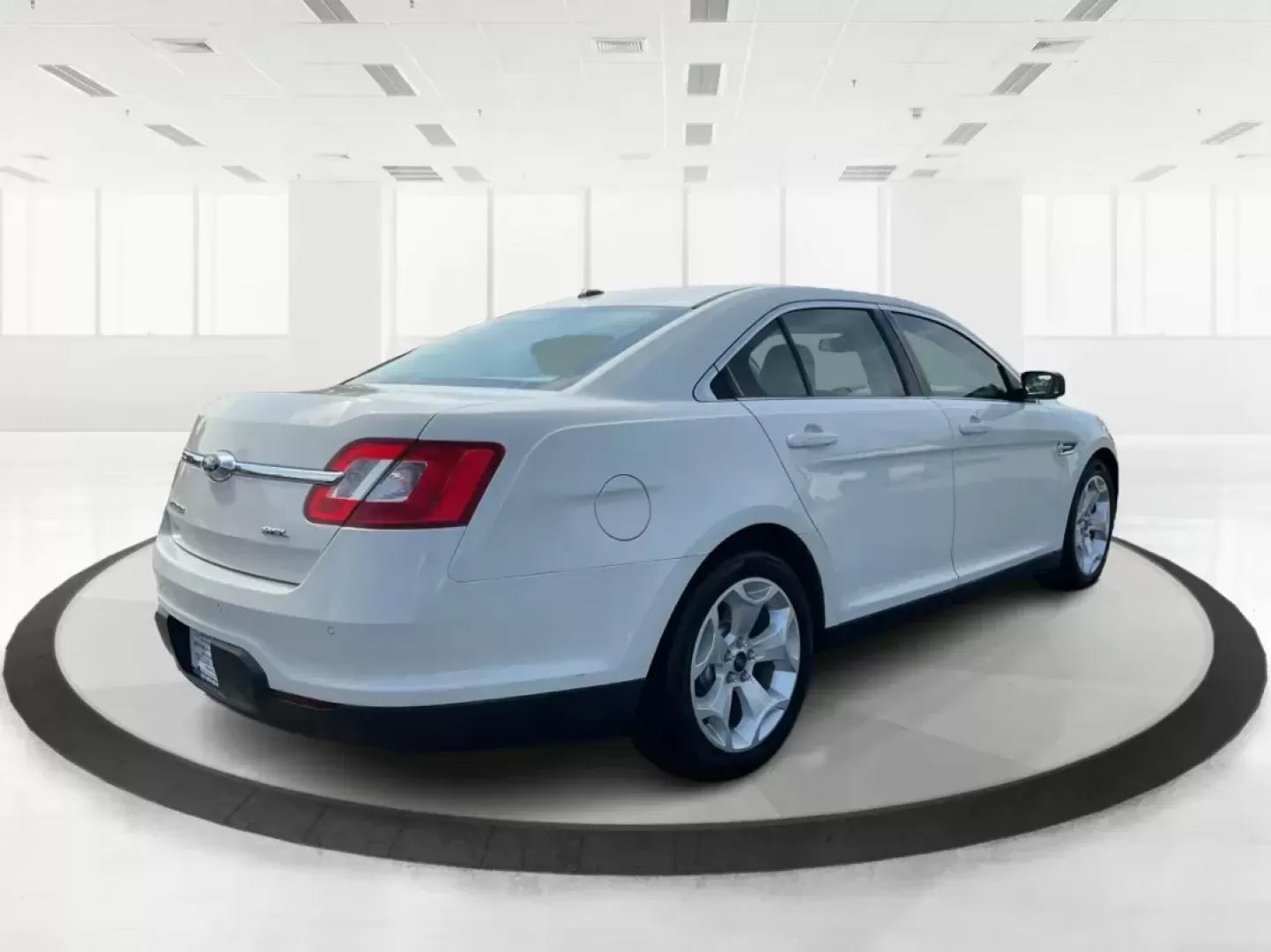 2011 Ford Taurus SEL (1FAHP2EW5BG) with an Duratec 3.5L V-6 DOHC engine, located at 8750 N County Rd 25A, Piqua, OH, 45356, (937) 908-9800, 40.164391, -84.232513 - Photo#2