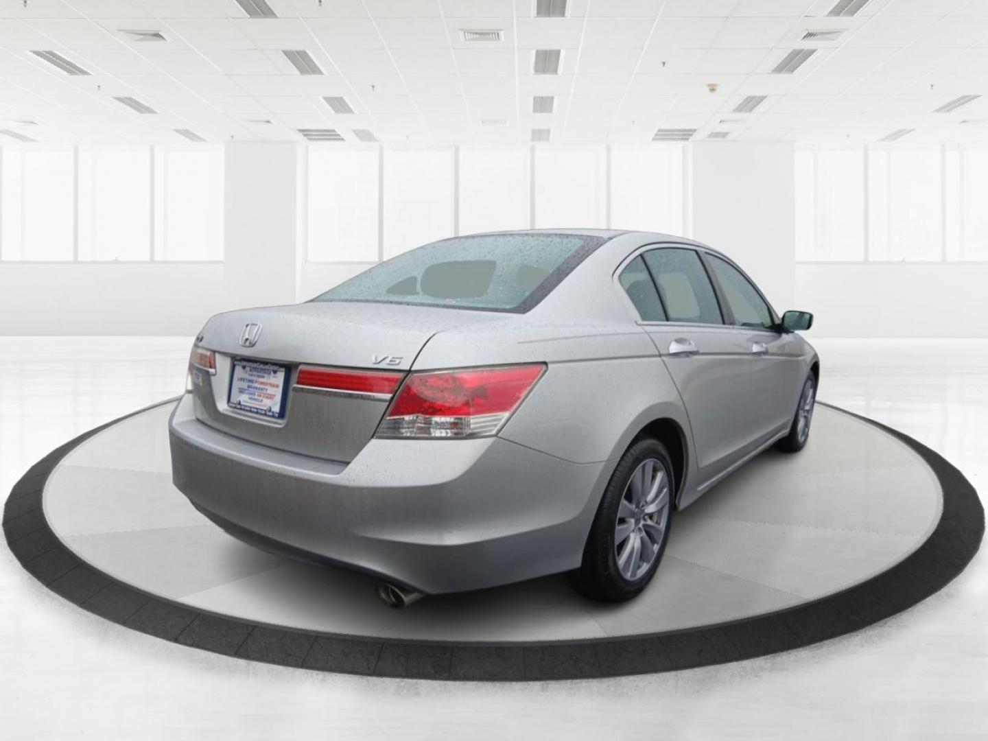 2011 Honda Accord EX-L V-6 Sedan AT (1HGCP3F82BA) with an 3.5L V6 SOHC 24V engine, 5-Speed Automatic transmission, located at 4508 South Dixie Dr, Moraine, OH, 45439, (937) 908-9800, 39.689976, -84.218452 - Photo#2