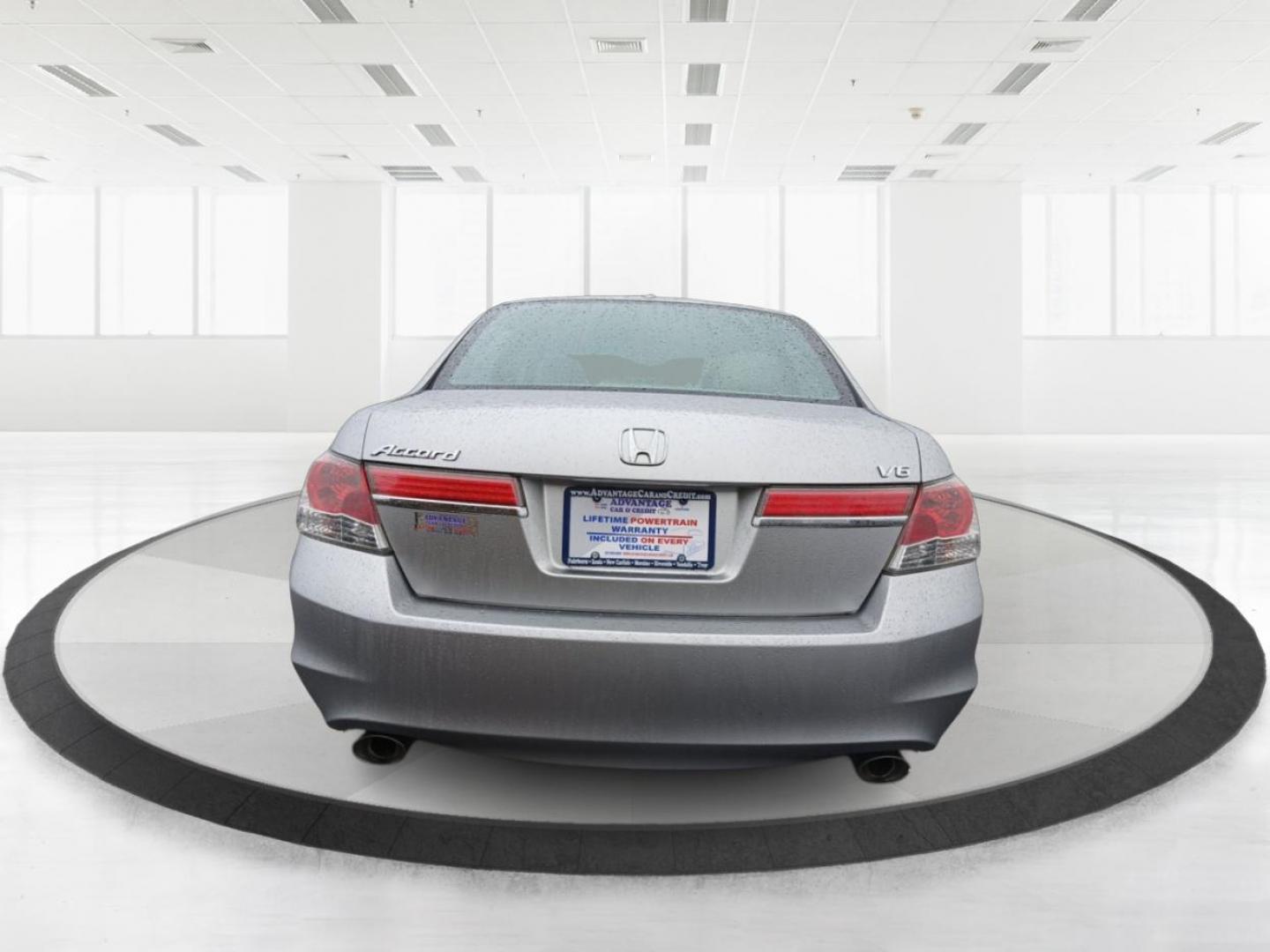 2011 Honda Accord EX-L V-6 Sedan AT (1HGCP3F82BA) with an 3.5L V6 SOHC 24V engine, 5-Speed Automatic transmission, located at 4508 South Dixie Dr, Moraine, OH, 45439, (937) 908-9800, 39.689976, -84.218452 - Photo#3