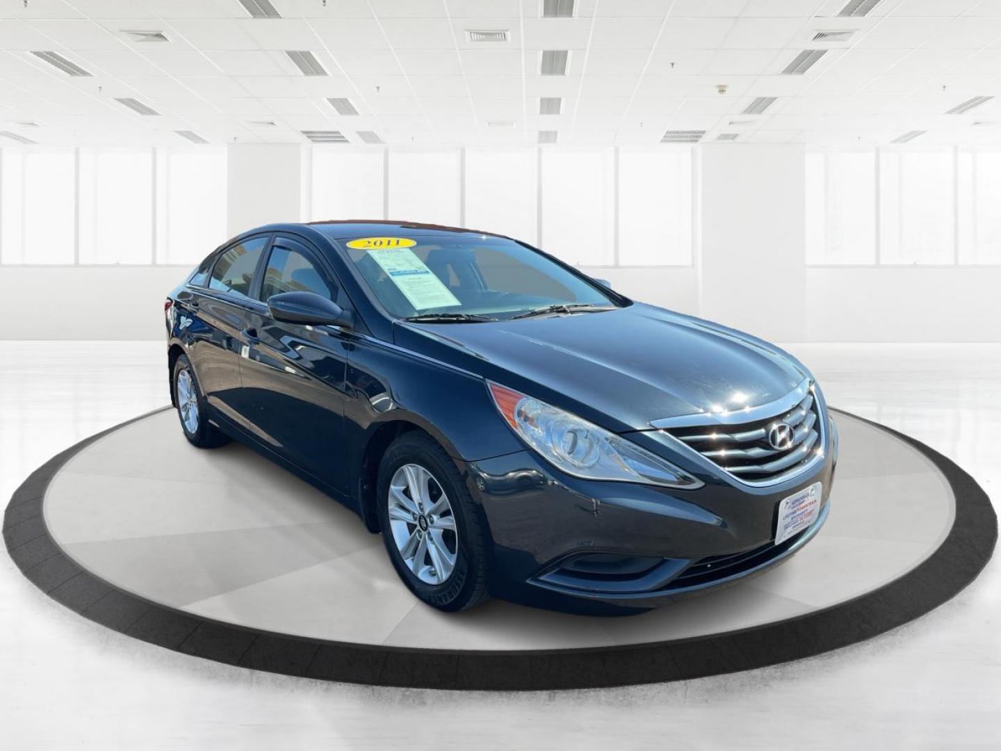 2011 Hyundai Sonata GLS (5NPEB4AC0BH) with an 2.4L I-4 gasoline direct injection engine, located at 8750 N County Rd 25A, Piqua, OH, 45356, (937) 908-9800, 40.164391, -84.232513 - Photo#0