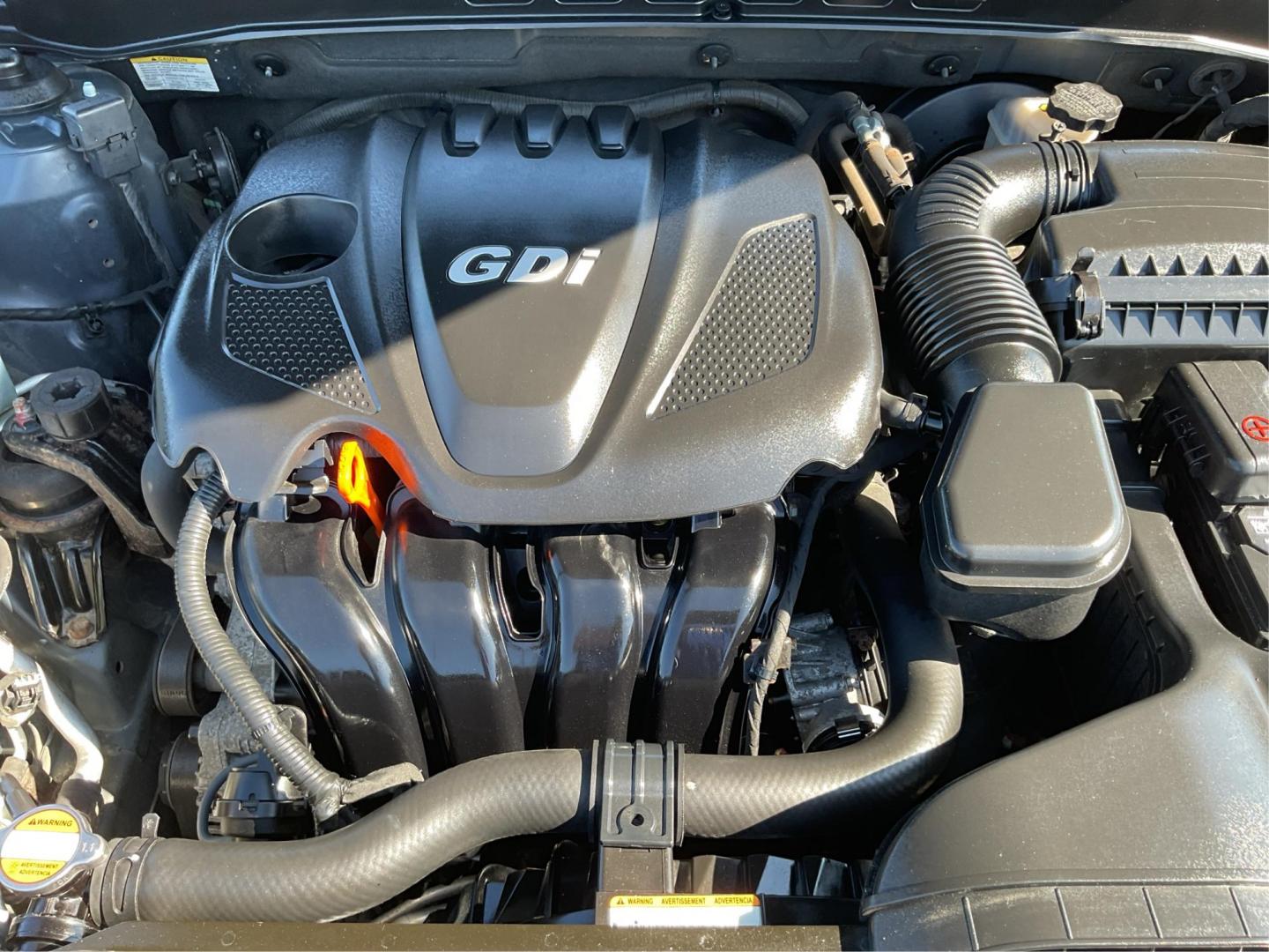 2011 Hyundai Sonata GLS (5NPEB4AC0BH) with an 2.4L I-4 gasoline direct injection engine, located at 8750 N County Rd 25A, Piqua, OH, 45356, (937) 908-9800, 40.164391, -84.232513 - Photo#10