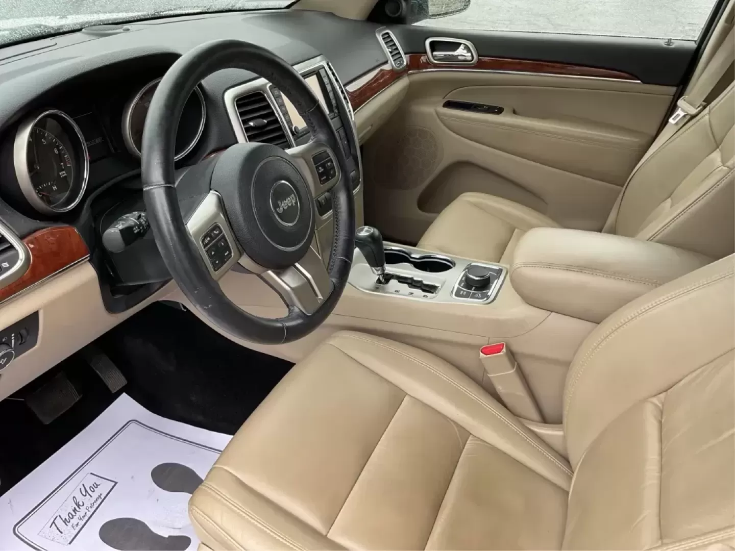2011 Jeep Grand Cherokee Limited (1J4RR5GG2BC) with an Other engine, located at 4508 South Dixie Dr, Moraine, OH, 45439, (937) 908-9800, 39.689976, -84.218452 - Photo#9