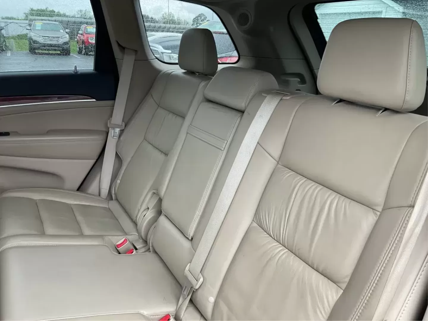 2011 Jeep Grand Cherokee Limited (1J4RR5GG2BC) with an Other engine, located at 4508 South Dixie Dr, Moraine, OH, 45439, (937) 908-9800, 39.689976, -84.218452 - Photo#10