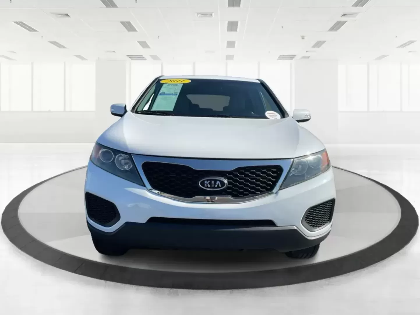 2011 Kia Sorento LX (5XYKTCA11BG) with an 2.4L I-4 DOHC engine, located at 8750 N County Rd 25A, Piqua, OH, 45356, (937) 908-9800, 40.164391, -84.232513 - Photo#6