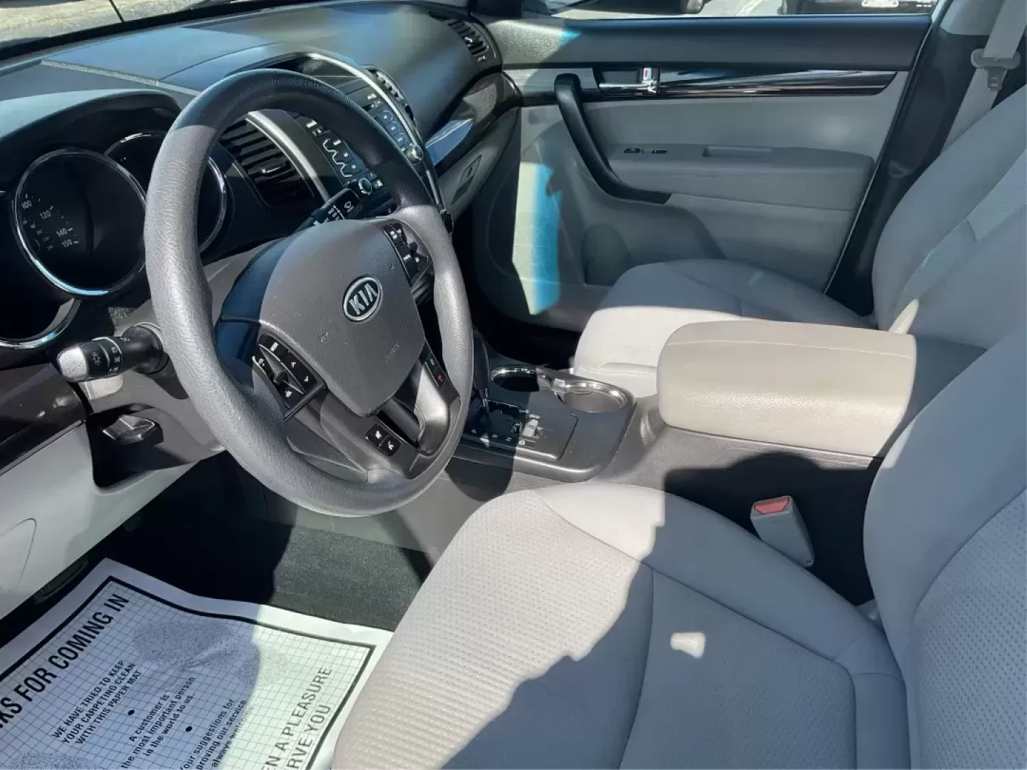 2011 Kia Sorento LX (5XYKTCA11BG) with an 2.4L I-4 DOHC engine, located at 8750 N County Rd 25A, Piqua, OH, 45356, (937) 908-9800, 40.164391, -84.232513 - Photo#8