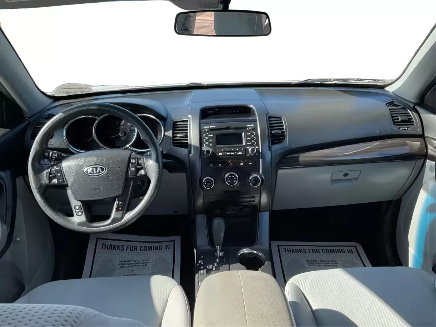 2011 Kia Sorento LX (5XYKTCA11BG) with an 2.4L I-4 DOHC engine, located at 8750 N County Rd 25A, Piqua, OH, 45356, (937) 908-9800, 40.164391, -84.232513 - Photo#17