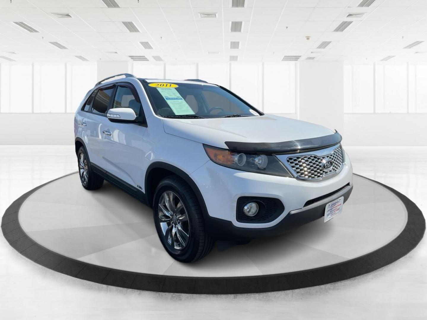 2011 Kia Sorento EX V6 (5XYKUDA22BG) with an 3.5L V-6 DOHC engine, located at 1184 Kauffman Ave, Fairborn, OH, 45324, (937) 908-9800, 39.807072, -84.030914 - Photo#0