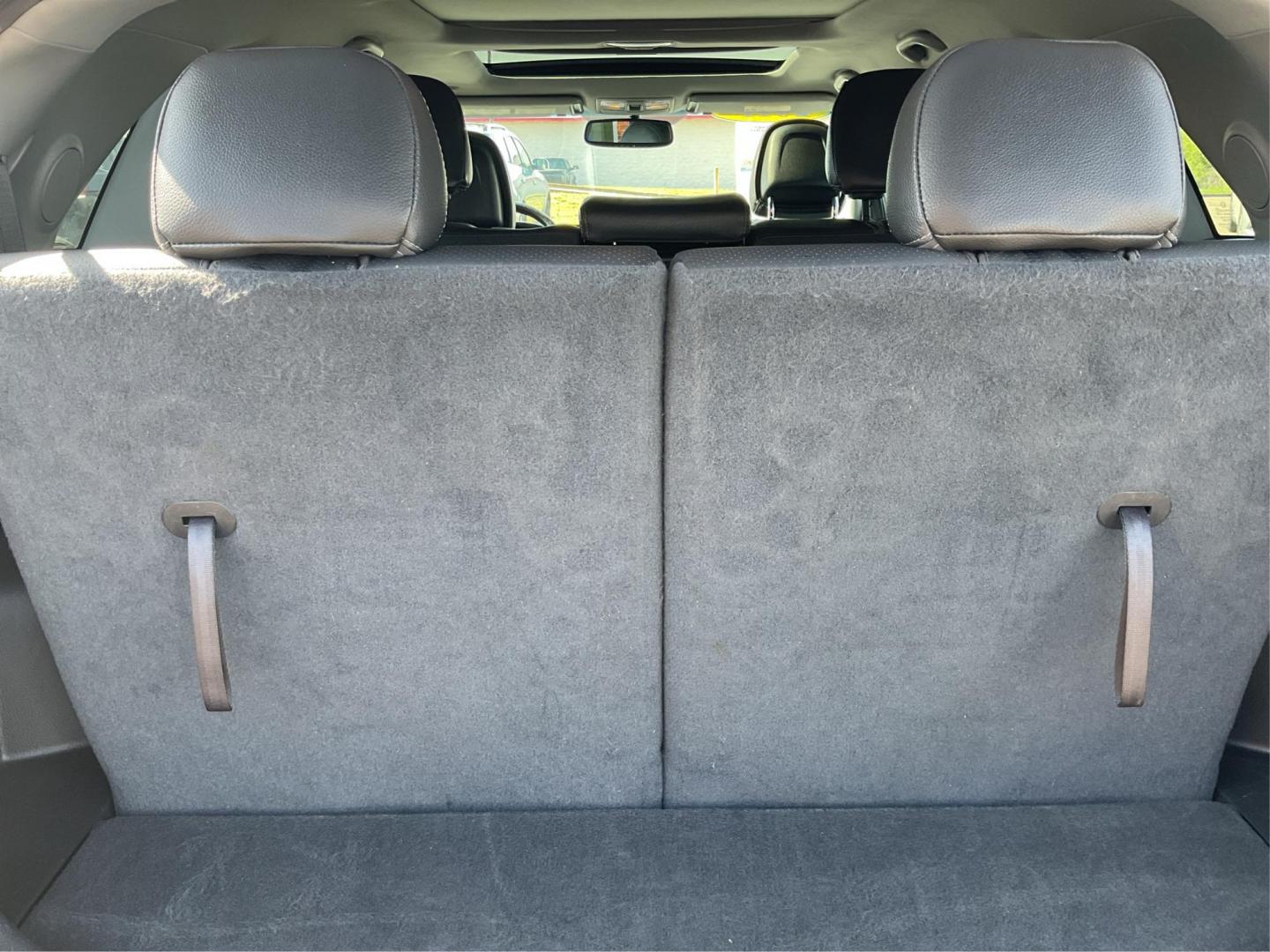 2011 Kia Sorento EX V6 (5XYKUDA22BG) with an 3.5L V-6 DOHC engine, located at 1184 Kauffman Ave, Fairborn, OH, 45324, (937) 908-9800, 39.807072, -84.030914 - Photo#11