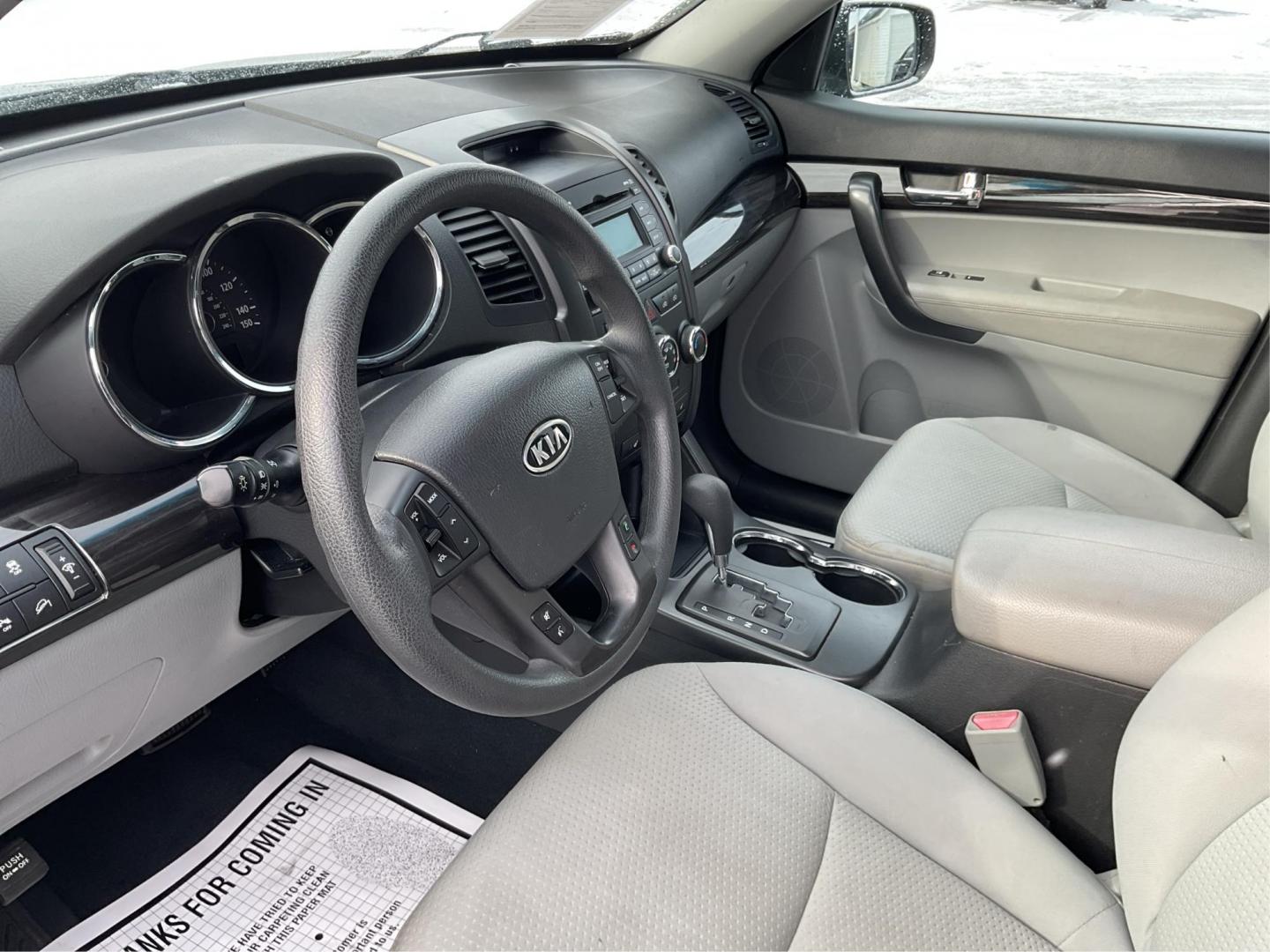 2011 Kia Sorento LX (5XYKT4A10BG) with an 2.4L I-4 DOHC engine, located at 1951 S Dayton Lakeview Rd., New Carlisle, OH, 45344, (937) 908-9800, 39.890999, -84.050255 - Photo#8