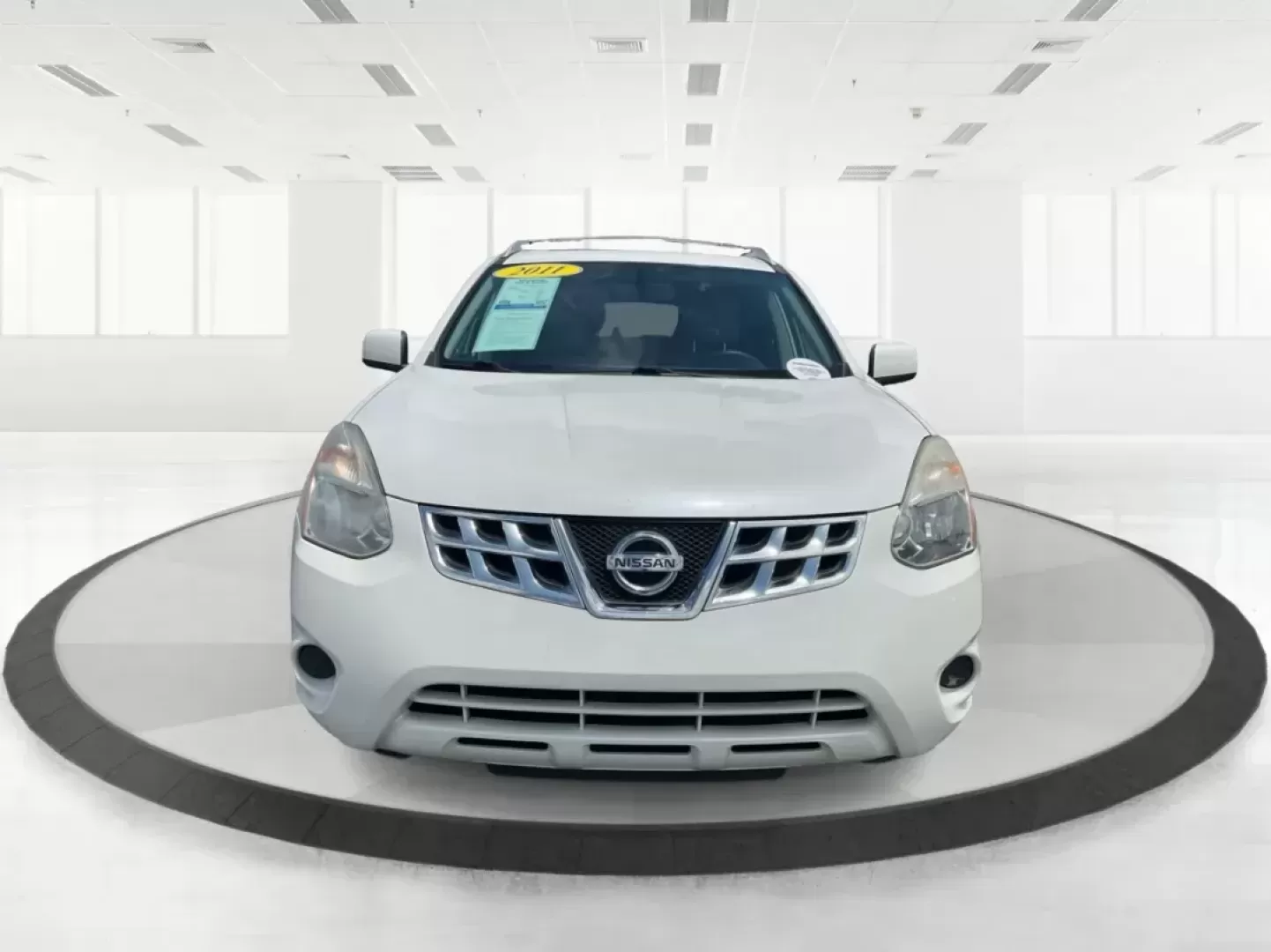 2011 Nissan Rogue SV (JN8AS5MT9BW) with an 2.5L I-4 DOHC engine, located at 401 Woodman Dr, Riverside, OH, 45431, (937) 908-9800, 39.760899, -84.123421 - Photo#6