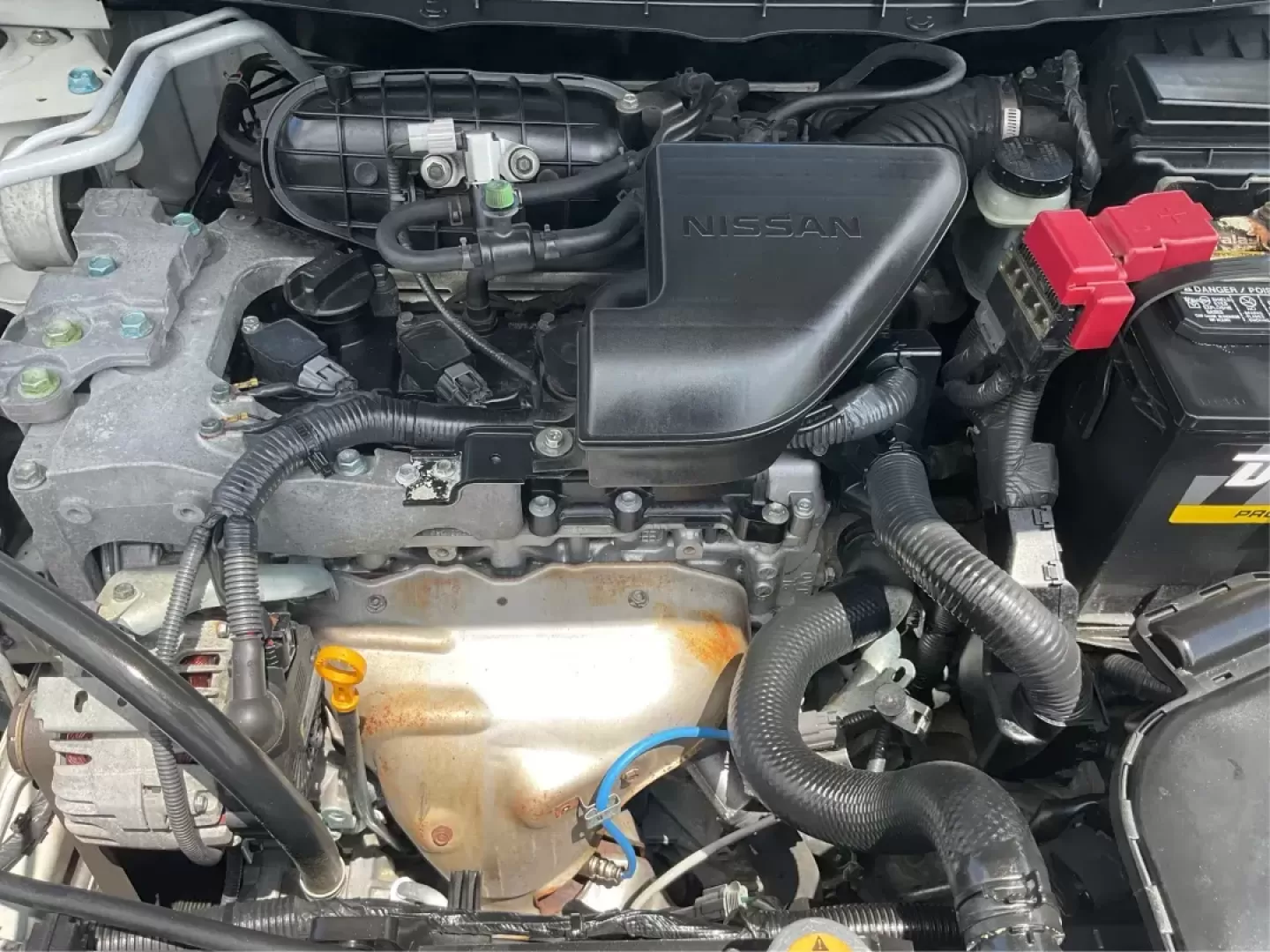 2011 Nissan Rogue SV (JN8AS5MT9BW) with an 2.5L I-4 DOHC engine, located at 401 Woodman Dr, Riverside, OH, 45431, (937) 908-9800, 39.760899, -84.123421 - Photo#10