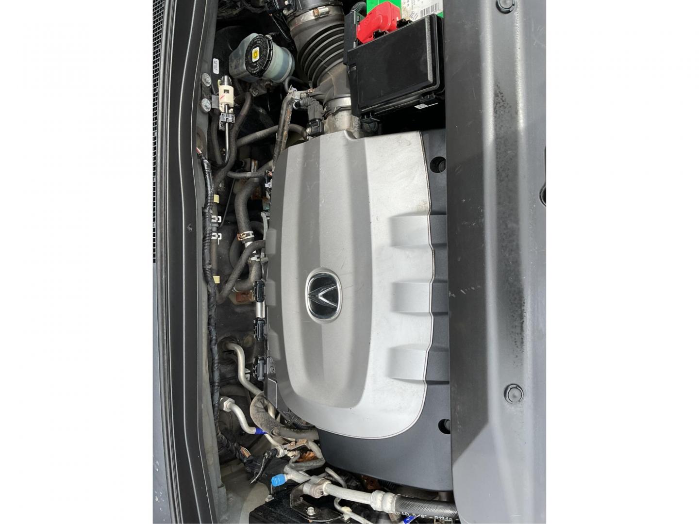 2012 Acura MDX Technology Package (2HNYD2H34CH) with an 3.7L V-6 VTEC variable valve control engine, located at 8750 N County Rd 25A, Piqua, OH, 45356, (937) 908-9800, 40.164391, -84.232513 - Photo#10