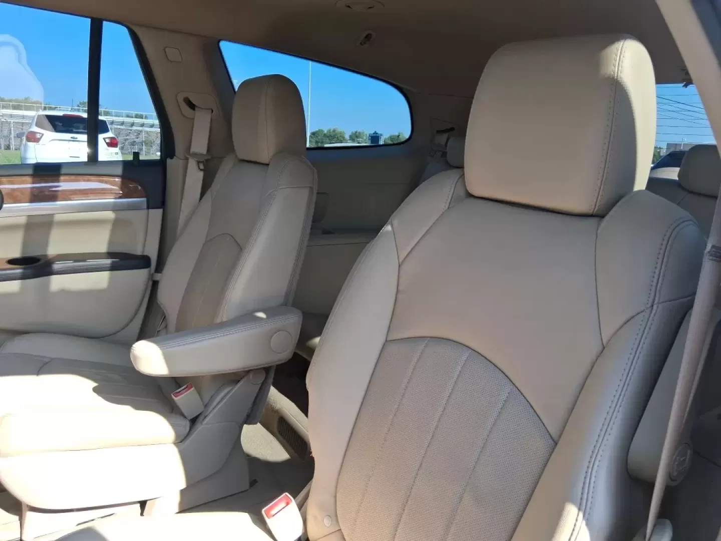 2012 Buick Enclave Premium (5GAKRDED6CJ) with an 3.6L V-6 gasoline direct injection engine, located at 8750 N County Rd 25A, Piqua, OH, 45356, (937) 908-9800, 40.164391, -84.232513 - Photo#9