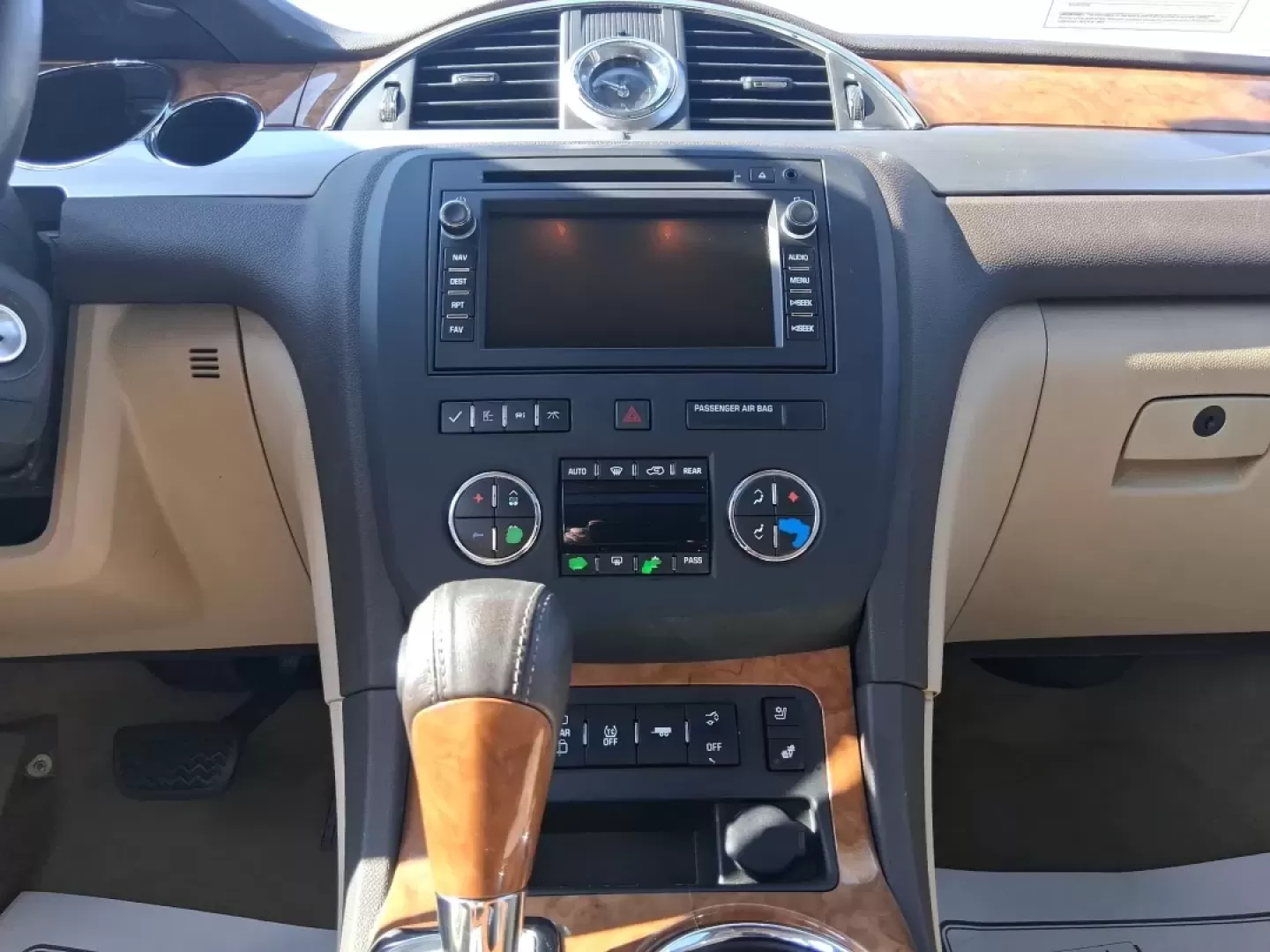 2012 Buick Enclave Premium (5GAKRDED6CJ) with an 3.6L V-6 gasoline direct injection engine, located at 8750 N County Rd 25A, Piqua, OH, 45356, (937) 908-9800, 40.164391, -84.232513 - Photo#12