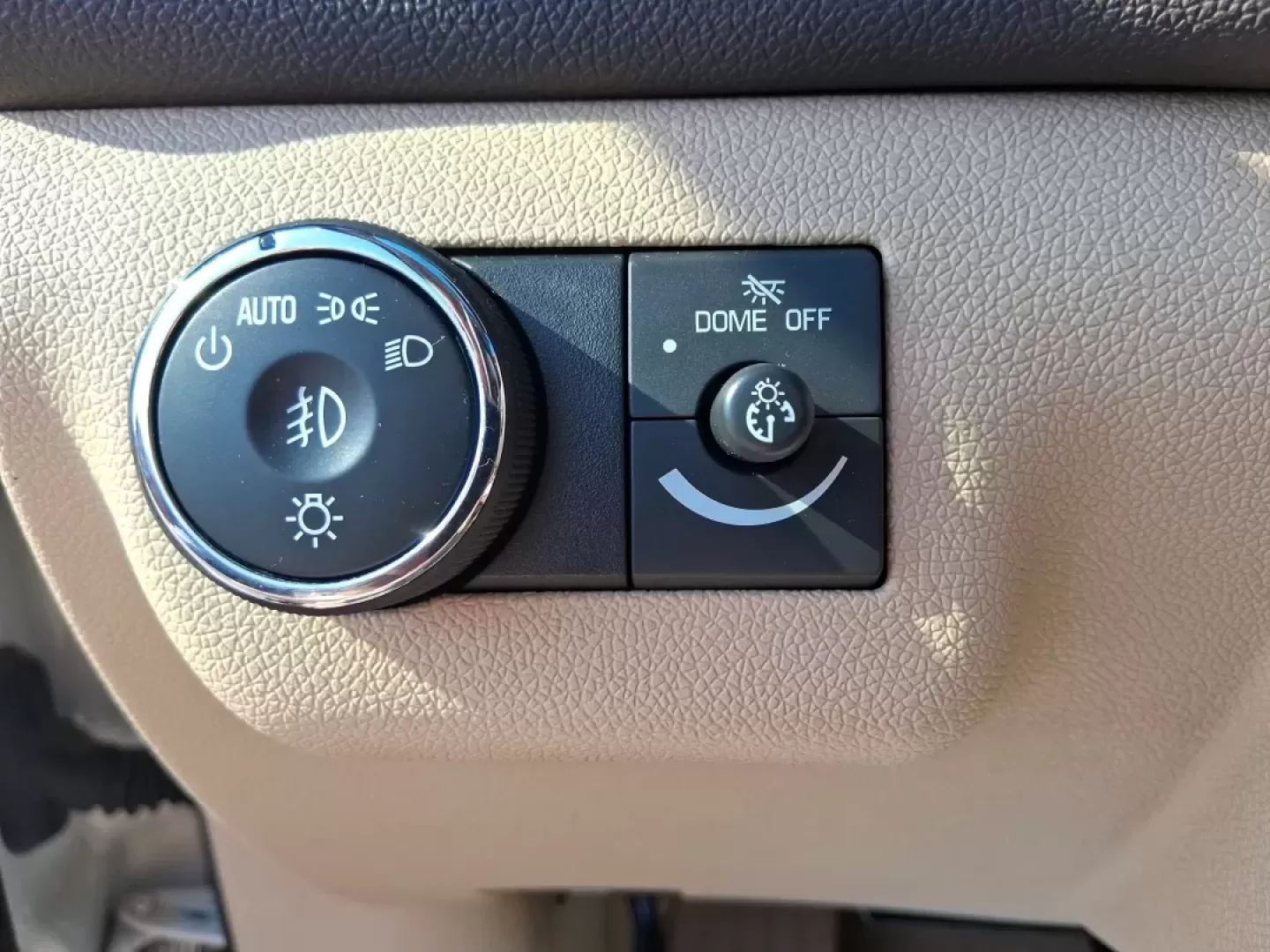 2012 Buick Enclave Premium (5GAKRDED6CJ) with an 3.6L V-6 gasoline direct injection engine, located at 8750 N County Rd 25A, Piqua, OH, 45356, (937) 908-9800, 40.164391, -84.232513 - Photo#16