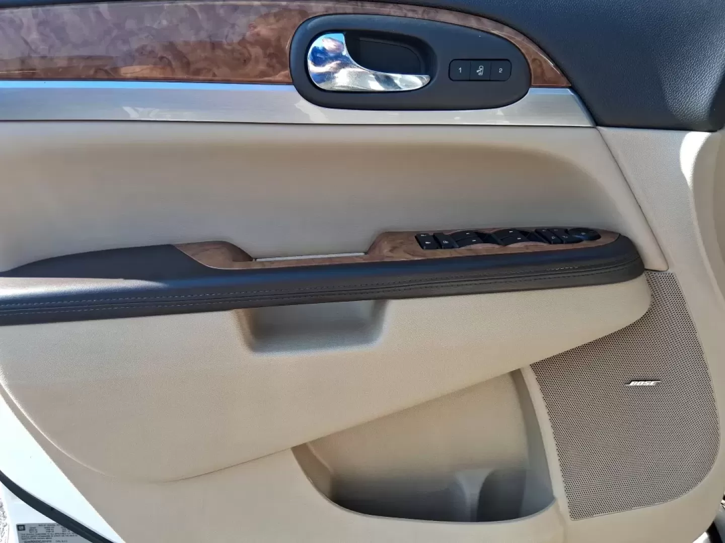 2012 Buick Enclave Premium (5GAKRDED6CJ) with an 3.6L V-6 gasoline direct injection engine, located at 8750 N County Rd 25A, Piqua, OH, 45356, (937) 908-9800, 40.164391, -84.232513 - Photo#18