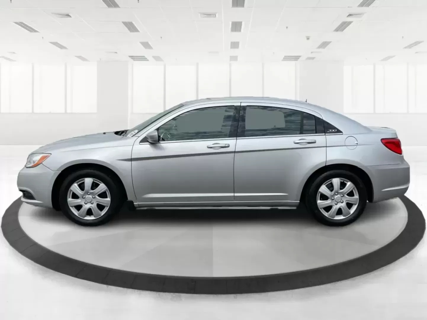 2012 Chrysler 200 LX (1C3CCBAB7CN) with an 2.4L L4 DOHC 16V engine, 6-Speed Automatic transmission, located at 4508 South Dixie Dr, Moraine, OH, 45439, (937) 908-9800, 39.689976, -84.218452 - Photo#5