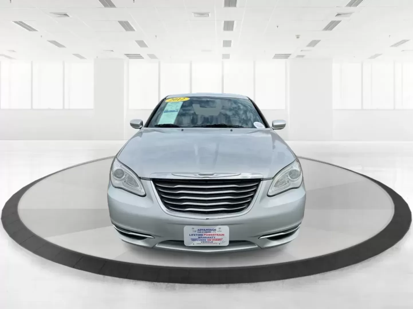 2012 Chrysler 200 LX (1C3CCBAB7CN) with an 2.4L L4 DOHC 16V engine, 6-Speed Automatic transmission, located at 4508 South Dixie Dr, Moraine, OH, 45439, (937) 908-9800, 39.689976, -84.218452 - Photo#6