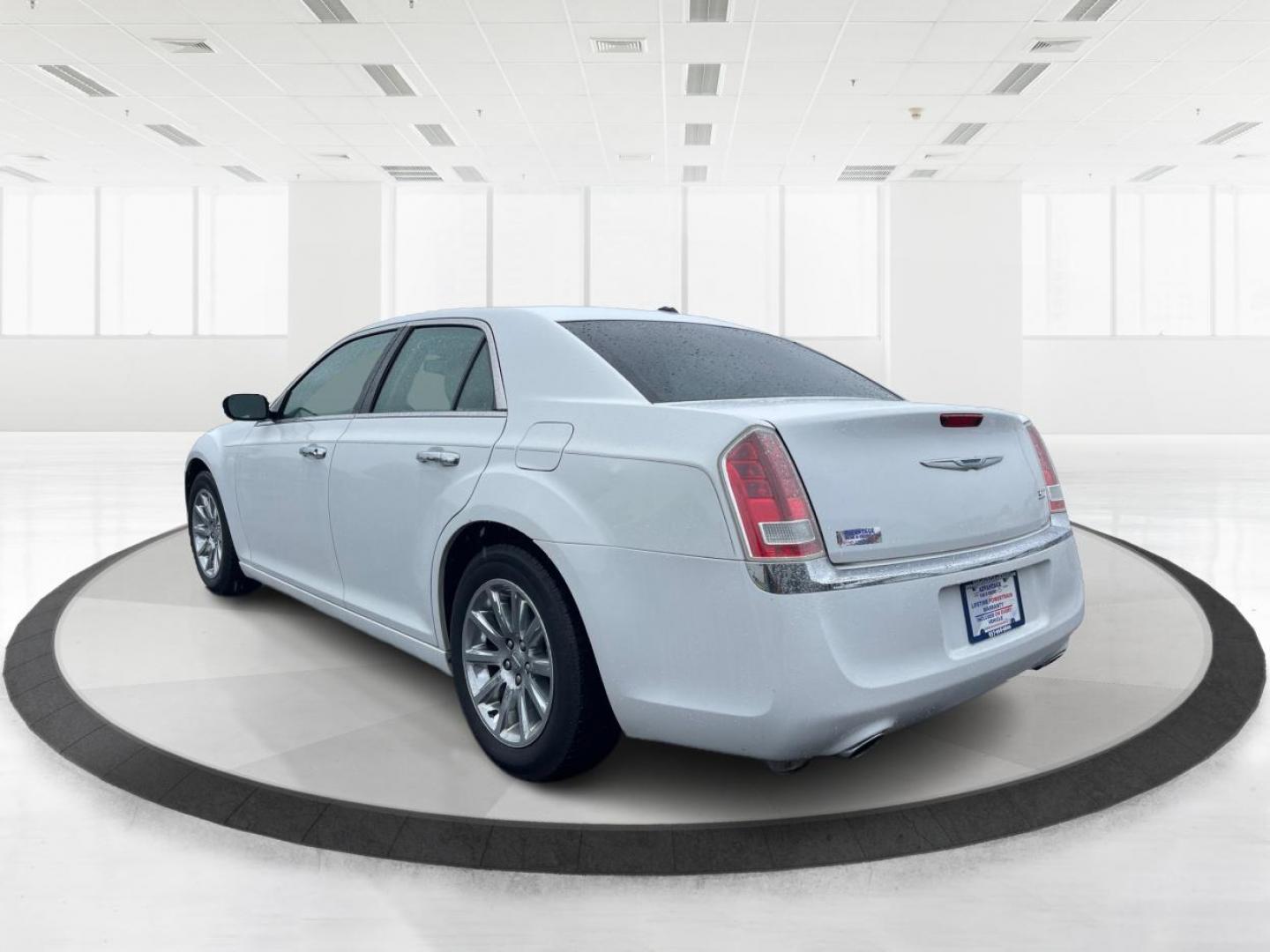 2012 Chrysler 300 Limited (2C3CCACG7CH) with an 3.6L V-6 DOHC engine, located at 8750 N County Rd 25A, Piqua, OH, 45356, (937) 908-9800, 40.164391, -84.232513 - Photo#5