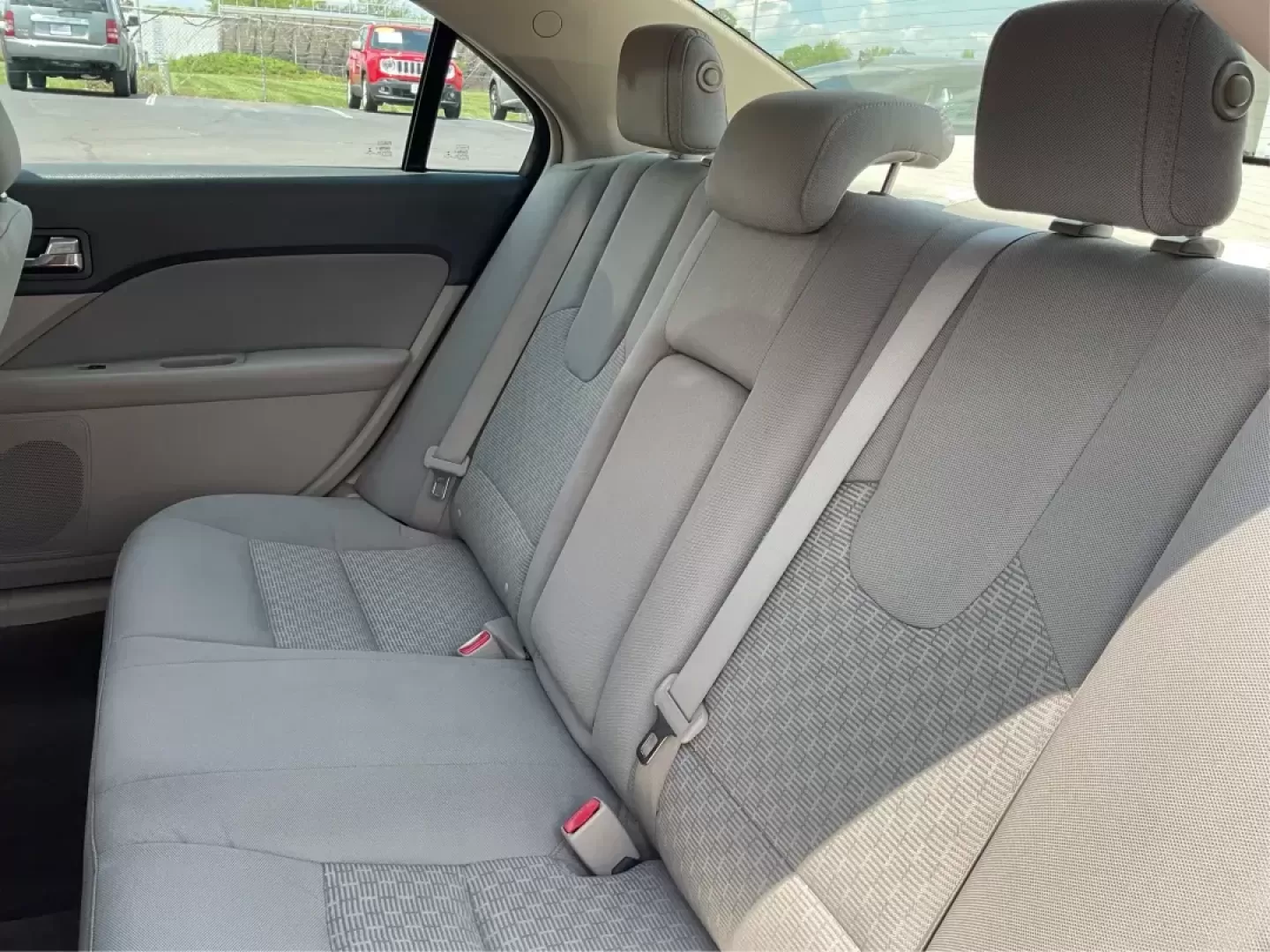 2012 Ford Fusion SE (3FAHP0HA2CR) with an 2.5L L4 DOHC 16V engine, located at 8750 N County Rd 25A, Piqua, OH, 45356, (937) 908-9800, 40.164391, -84.232513 - Photo#9