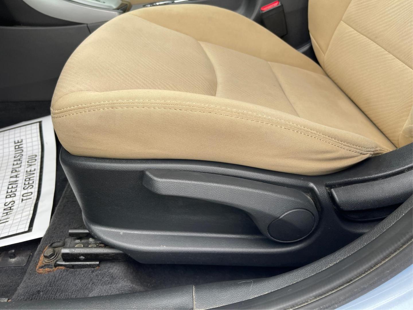 2012 Hyundai Elantra GLS (KMHDH4AE4CU) with an Other engine, located at 880 E. National Road, Vandalia, OH, 45377, (937) 908-9800, 39.891918, -84.183594 - Photo#16