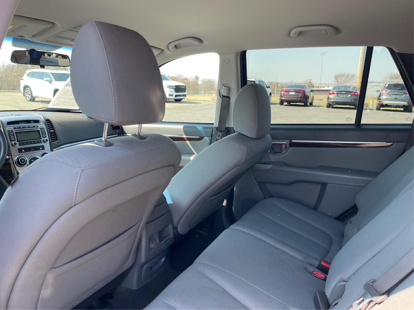 2012 Hyundai Santa Fe GLS (5XYZG3ABXCG) with an 2.4L I-4 DOHC engine, located at 401 Woodman Dr, Riverside, OH, 45431, (937) 908-9800, 39.760899, -84.123421 - Photo#9
