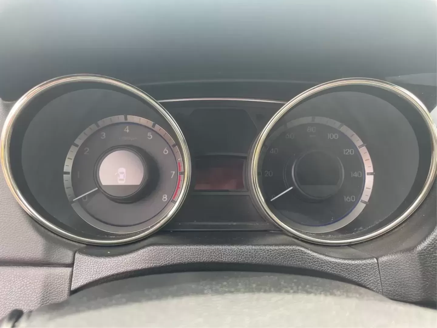 2012 Hyundai Sonata Limited (5NPEC4AC5CH) with an 2.4L I-4 gasoline direct injection engine, located at 1230 East Main St, Xenia, OH, 45385, (937) 908-9800, 39.688026, -83.910172 - Photo#14