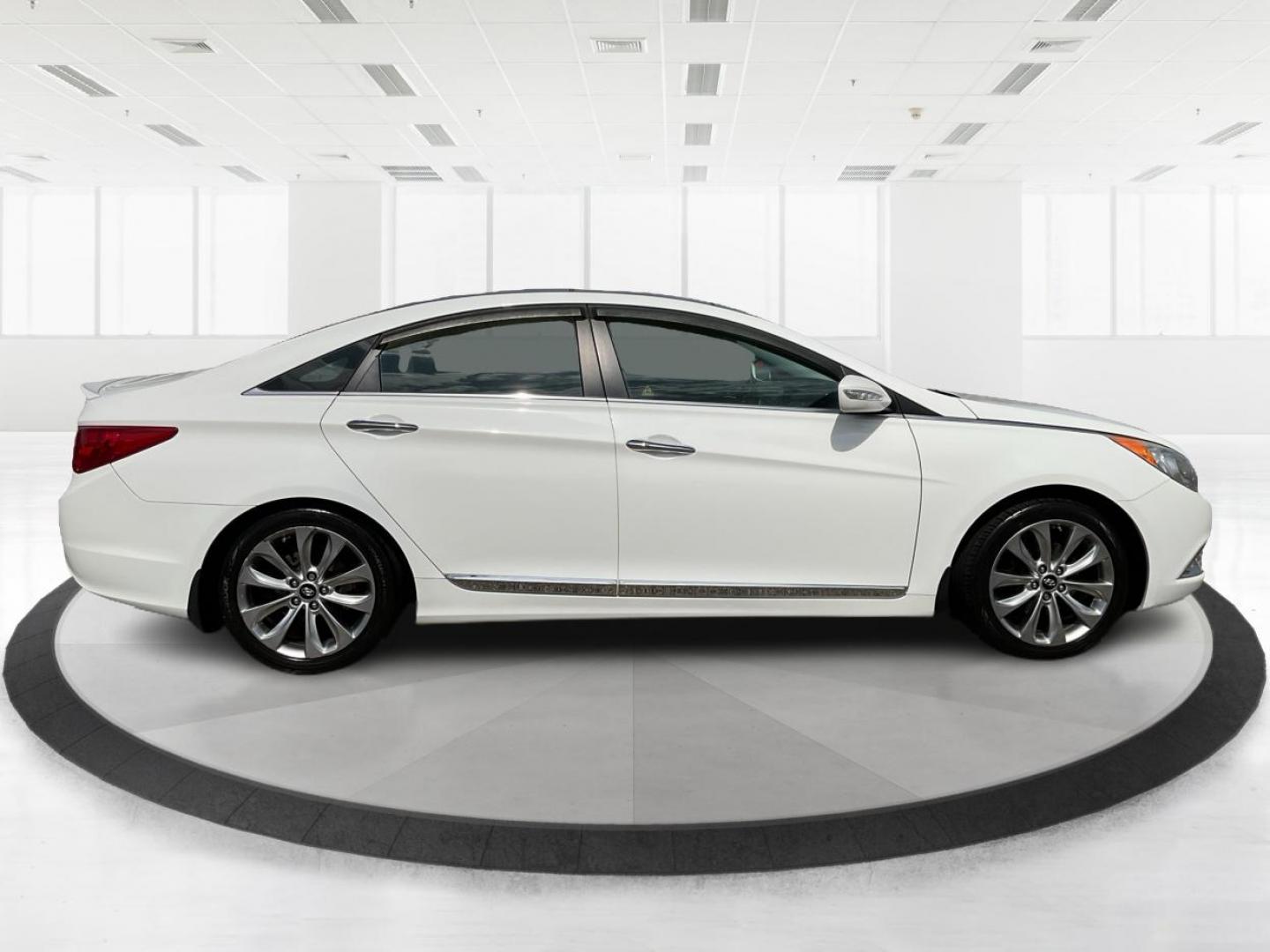 2012 Hyundai Sonata Limited 2.0T (5NPEC4AB7CH) with an 2L I-4 gasoline direct injection engine, located at 1184 Kauffman Ave, Fairborn, OH, 45324, (937) 908-9800, 39.807072, -84.030914 - Photo#1