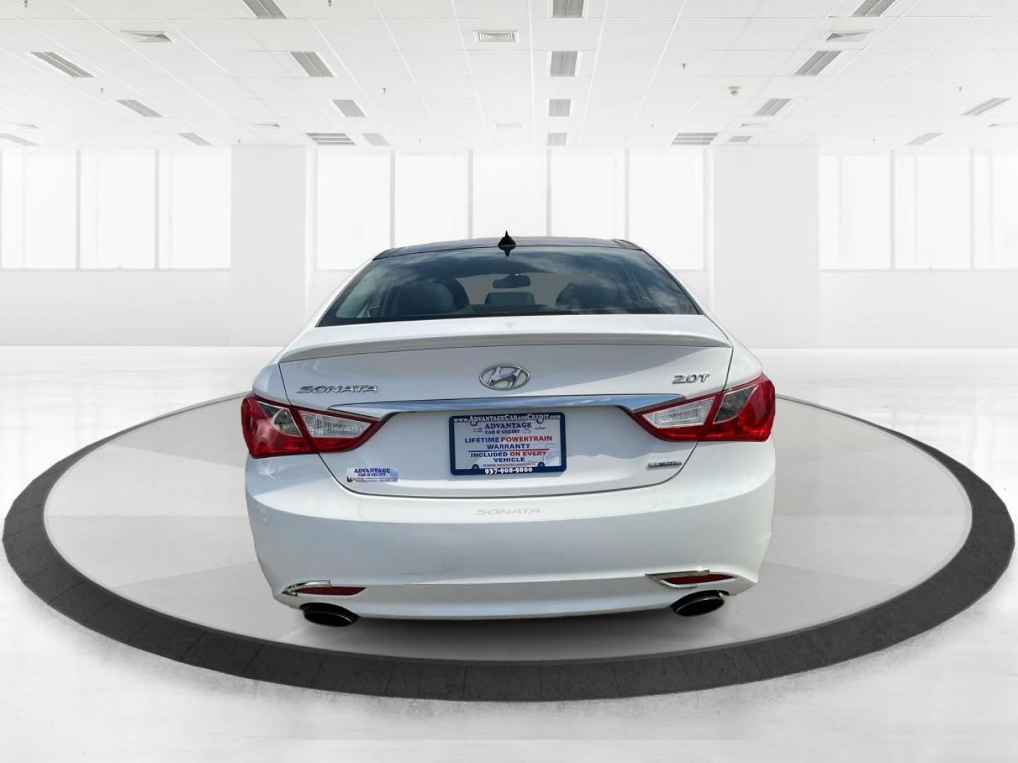 2012 Hyundai Sonata Limited 2.0T (5NPEC4AB7CH) with an 2L I-4 gasoline direct injection engine, located at 1184 Kauffman Ave, Fairborn, OH, 45324, (937) 908-9800, 39.807072, -84.030914 - Photo#3