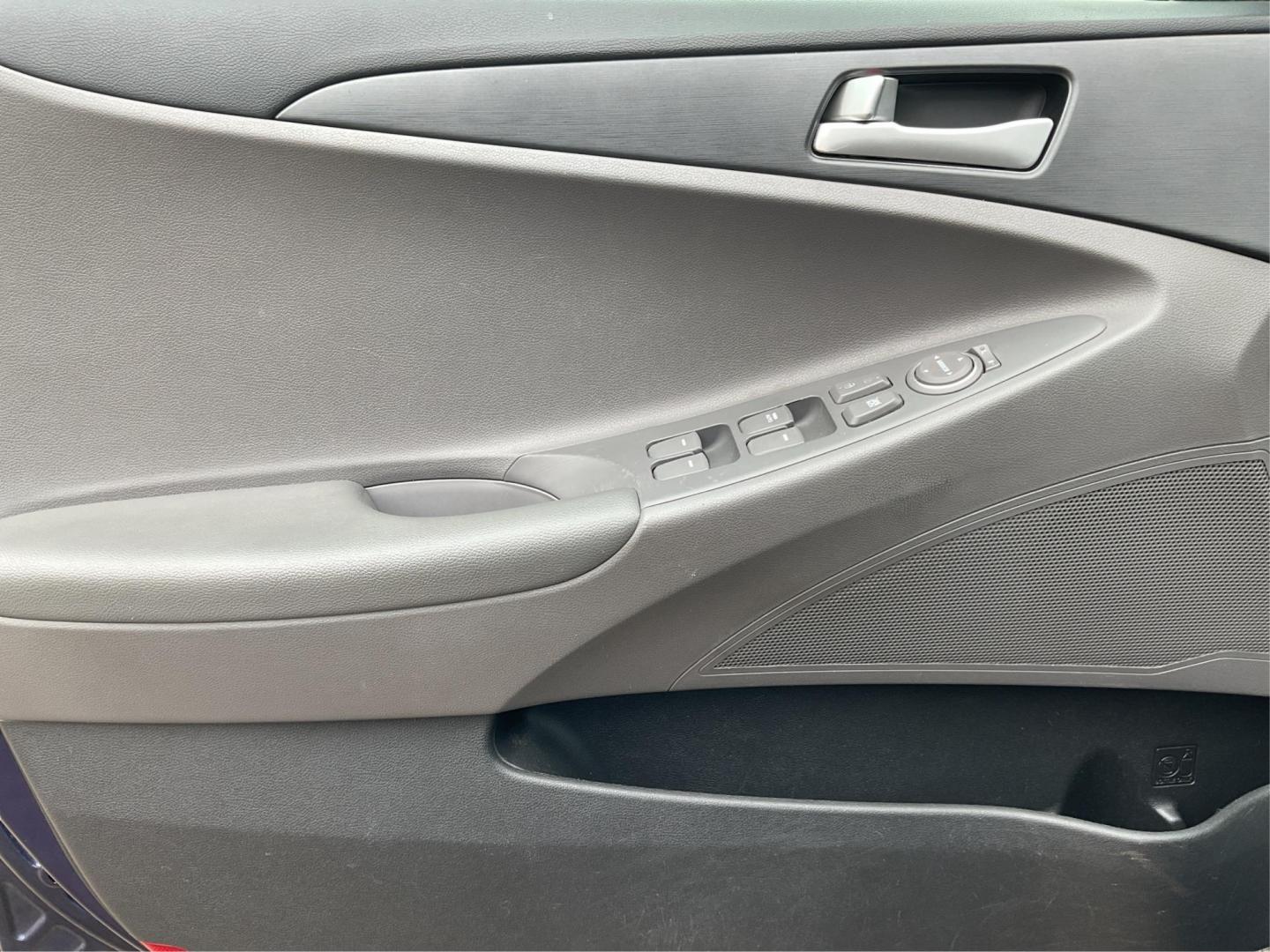 2012 Hyundai Sonata GLS Auto (5NPEB4AC7CH) with an Other engine, located at 4508 South Dixie Dr, Moraine, OH, 45439, (937) 908-9800, 39.689976, -84.218452 - Photo#16
