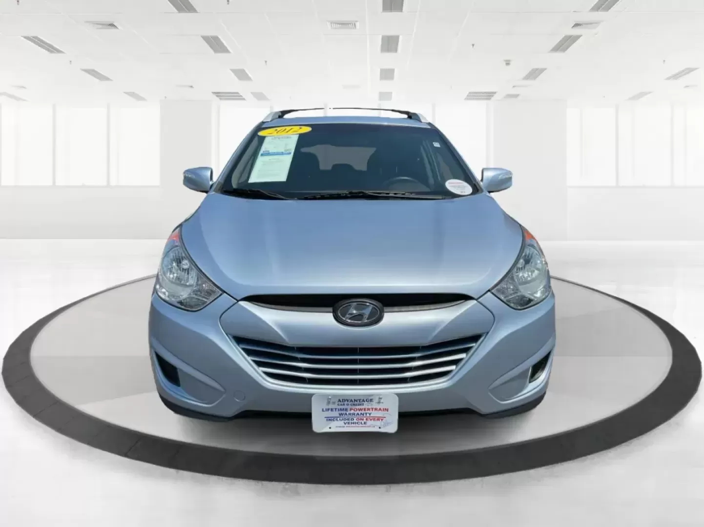 2012 Hyundai Tucson GLS (KM8JU3AC7CU) with an Theta II 2.4L I-4 DOHC engine, located at 1184 Kauffman Ave, Fairborn, OH, 45324, (937) 908-9800, 39.807072, -84.030914 - Photo#6