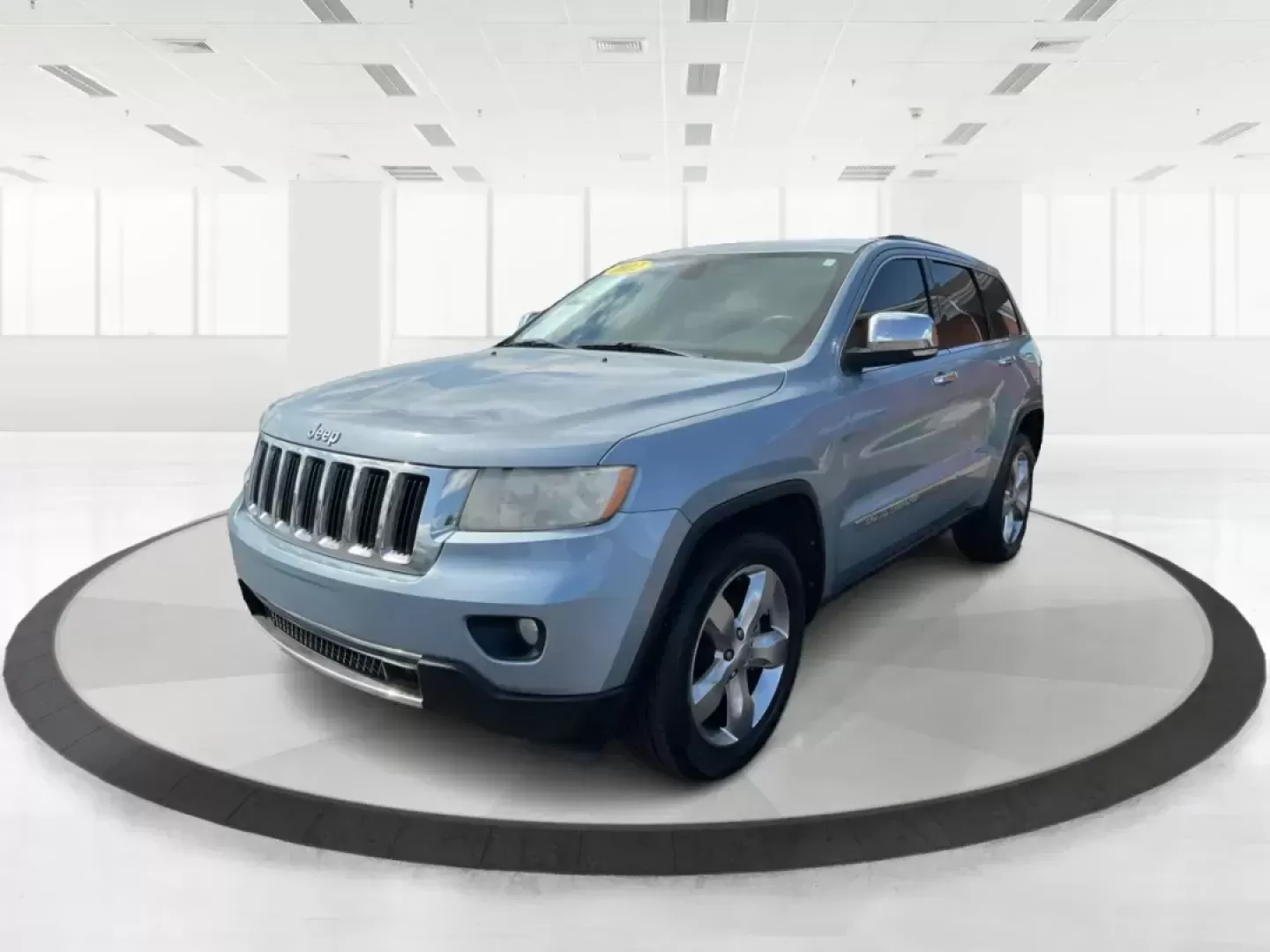 2012 Jeep Grand Cherokee Limited (1C4RJEBG5CC) with an Other engine, located at 880 E. National Road, Vandalia, OH, 45377, (937) 908-9800, 39.891918, -84.183594 - Photo#7