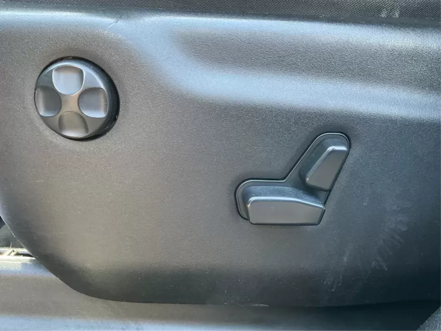 2012 Jeep Grand Cherokee Limited (1C4RJEBG5CC) with an Other engine, located at 880 E. National Road, Vandalia, OH, 45377, (937) 908-9800, 39.891918, -84.183594 - Photo#17
