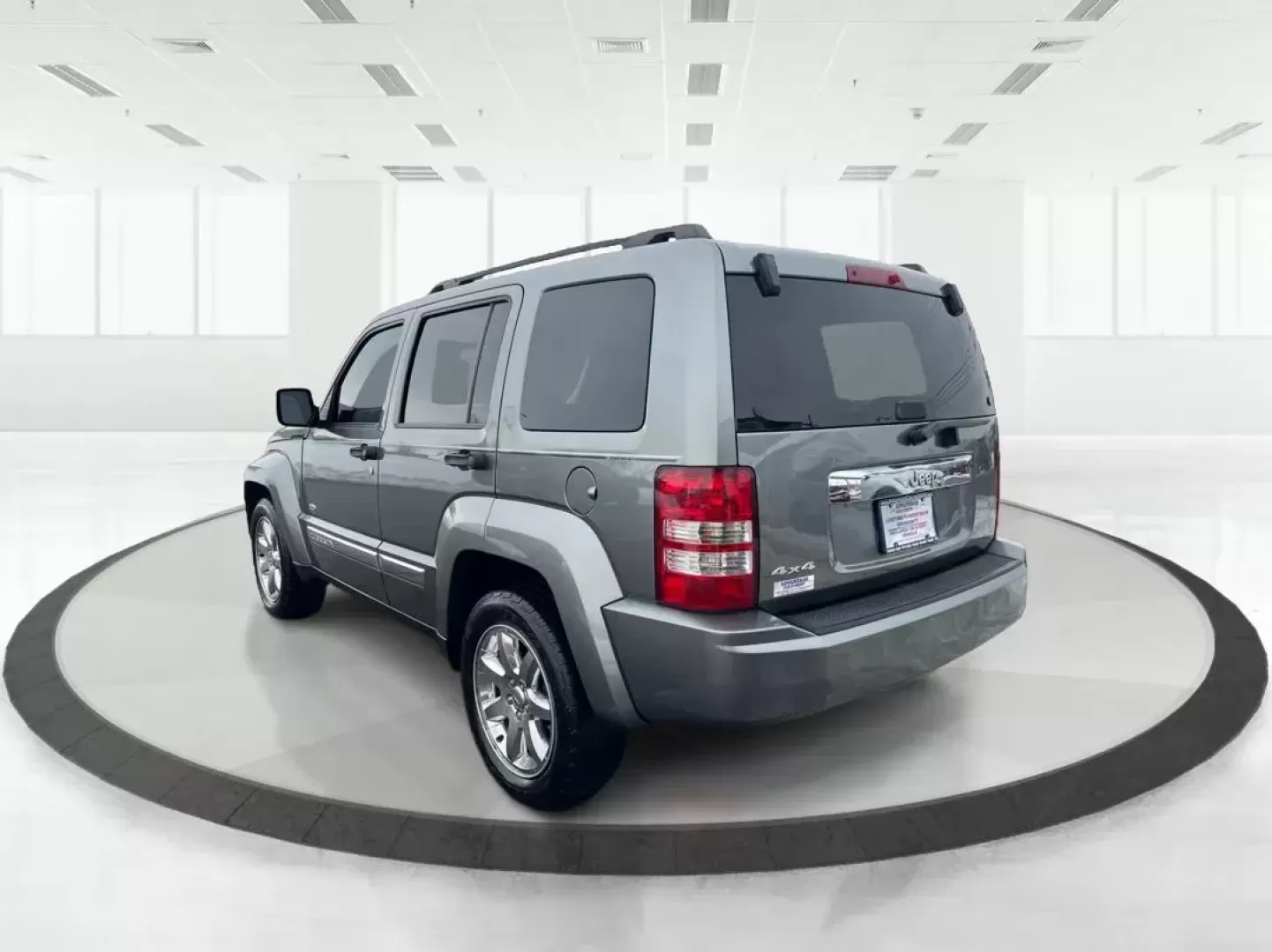 2012 Jeep Liberty Sport 4WD (1C4PJMAK8CW) with an 3.7L V6 SOHC 12V engine, 4-Speed Automatic transmission, located at 1099 N County Rd 25A , Troy, OH, 45373, (937) 908-9800, 40.057079, -84.212883 - Photo#4