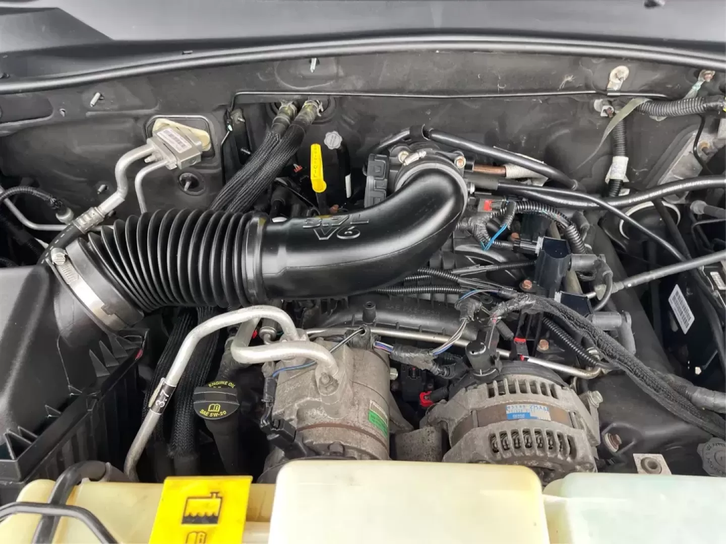 2012 Jeep Liberty Sport 4WD (1C4PJMAK8CW) with an 3.7L V6 SOHC 12V engine, 4-Speed Automatic transmission, located at 1099 N County Rd 25A , Troy, OH, 45373, (937) 908-9800, 40.057079, -84.212883 - Photo#10