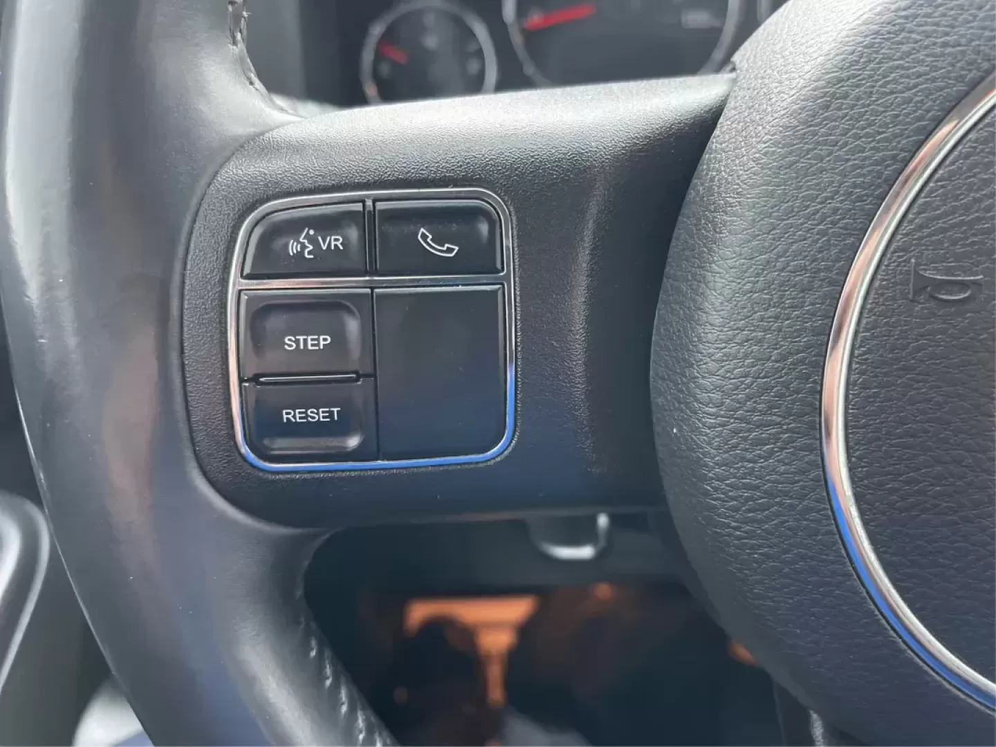 2012 Jeep Liberty Sport 4WD (1C4PJMAK8CW) with an 3.7L V6 SOHC 12V engine, 4-Speed Automatic transmission, located at 1099 N County Rd 25A , Troy, OH, 45373, (937) 908-9800, 40.057079, -84.212883 - Photo#15