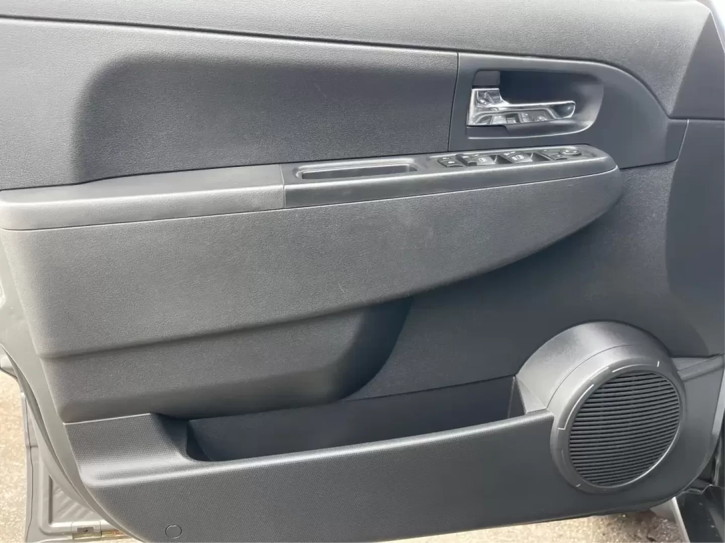 2012 Jeep Liberty Sport 4WD (1C4PJMAK8CW) with an 3.7L V6 SOHC 12V engine, 4-Speed Automatic transmission, located at 1099 N County Rd 25A , Troy, OH, 45373, (937) 908-9800, 40.057079, -84.212883 - Photo#18