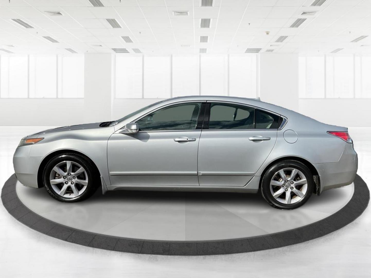 2013 Acura TL 3.5 (19UUA8F57DA) with an 3.5L V-6 variable valve control engine, located at 401 Woodman Dr, Riverside, OH, 45431, (937) 908-9800, 39.760899, -84.123421 - Photo#5