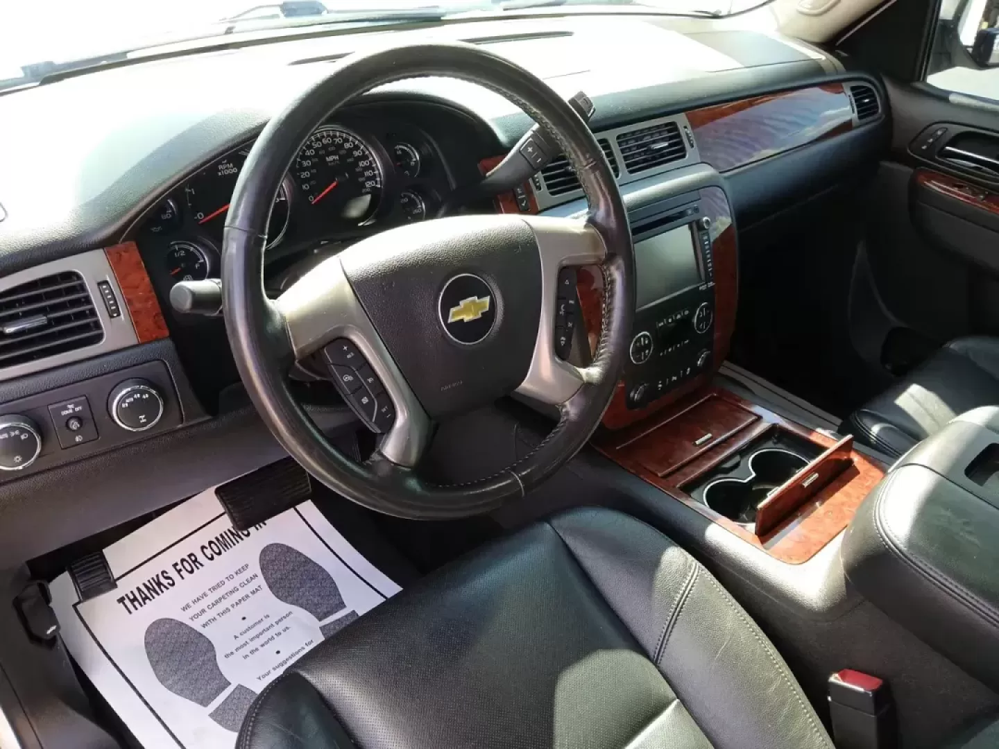 2013 Chevrolet Avalanche LTZ 4WD (3GNTKGE78DG) with an 5.3L V8 OHV 16V FFV engine, 4-Speed Automatic transmission, located at 8750 N County Rd 25A, Piqua, OH, 45356, (937) 908-9800, 40.164391, -84.232513 - Photo#9
