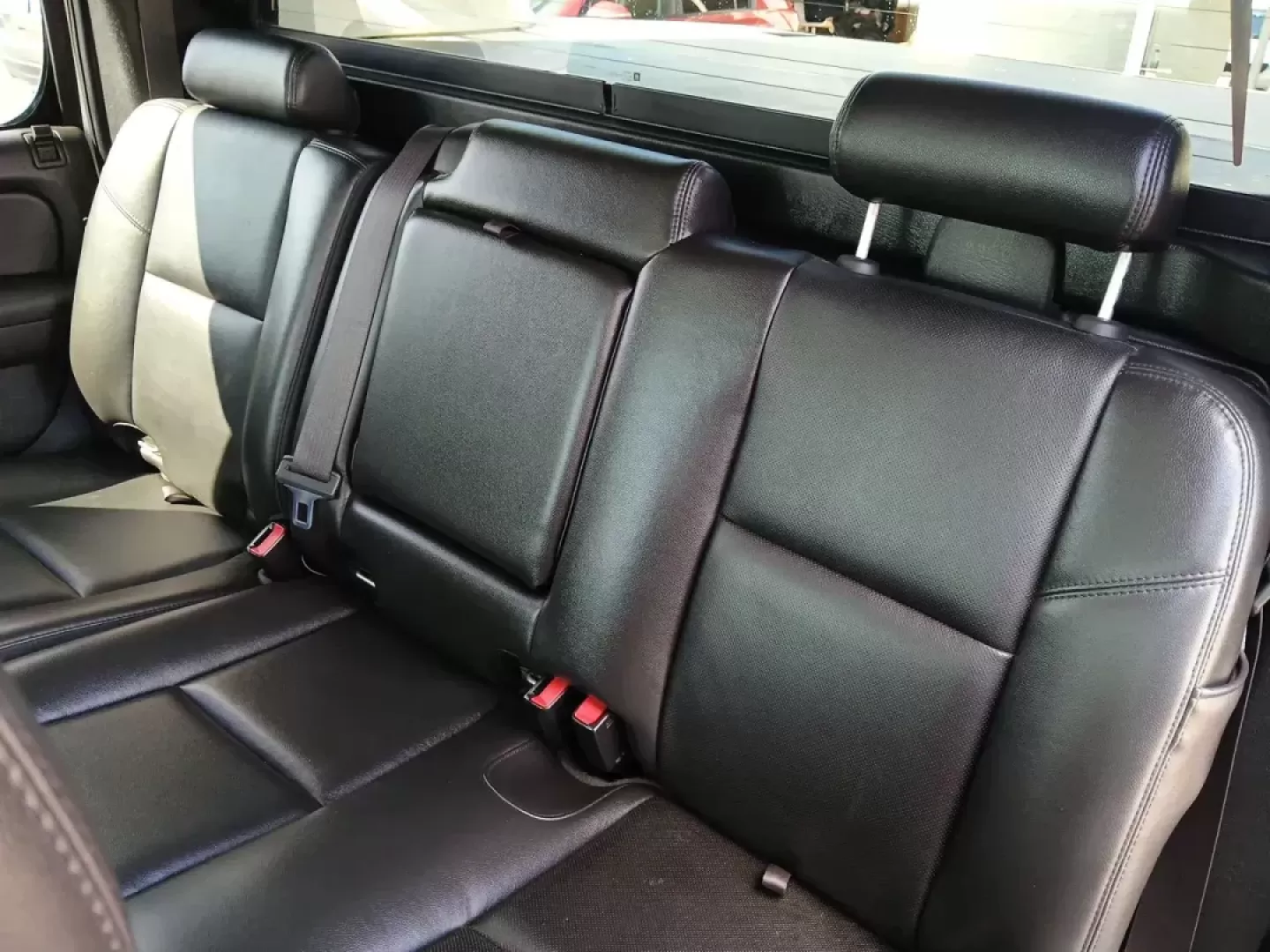 2013 Chevrolet Avalanche LTZ 4WD (3GNTKGE78DG) with an 5.3L V8 OHV 16V FFV engine, 4-Speed Automatic transmission, located at 8750 N County Rd 25A, Piqua, OH, 45356, (937) 908-9800, 40.164391, -84.232513 - Photo#10