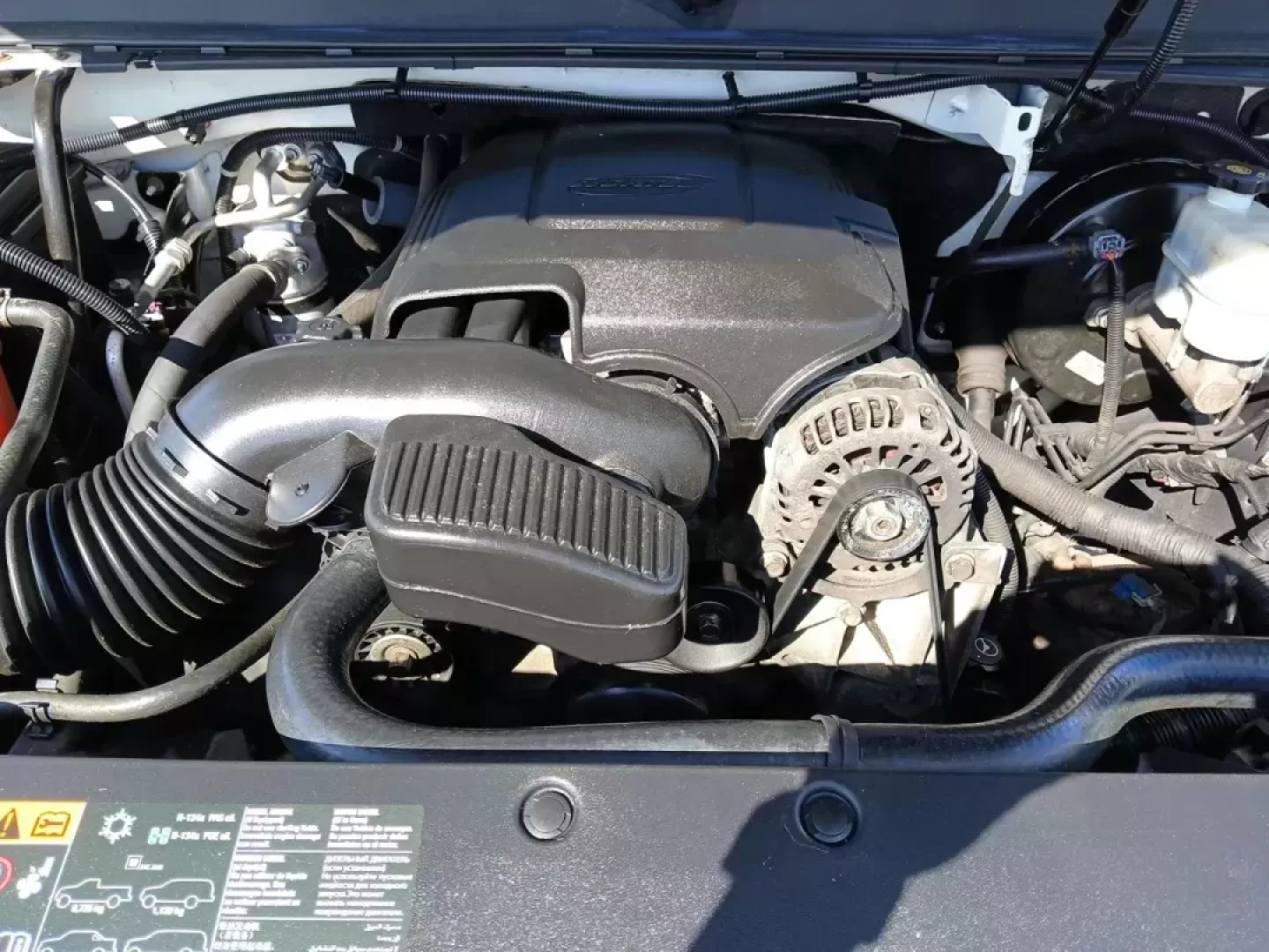 2013 Chevrolet Avalanche LTZ 4WD (3GNTKGE78DG) with an 5.3L V8 OHV 16V FFV engine, 4-Speed Automatic transmission, located at 8750 N County Rd 25A, Piqua, OH, 45356, (937) 908-9800, 40.164391, -84.232513 - Photo#11
