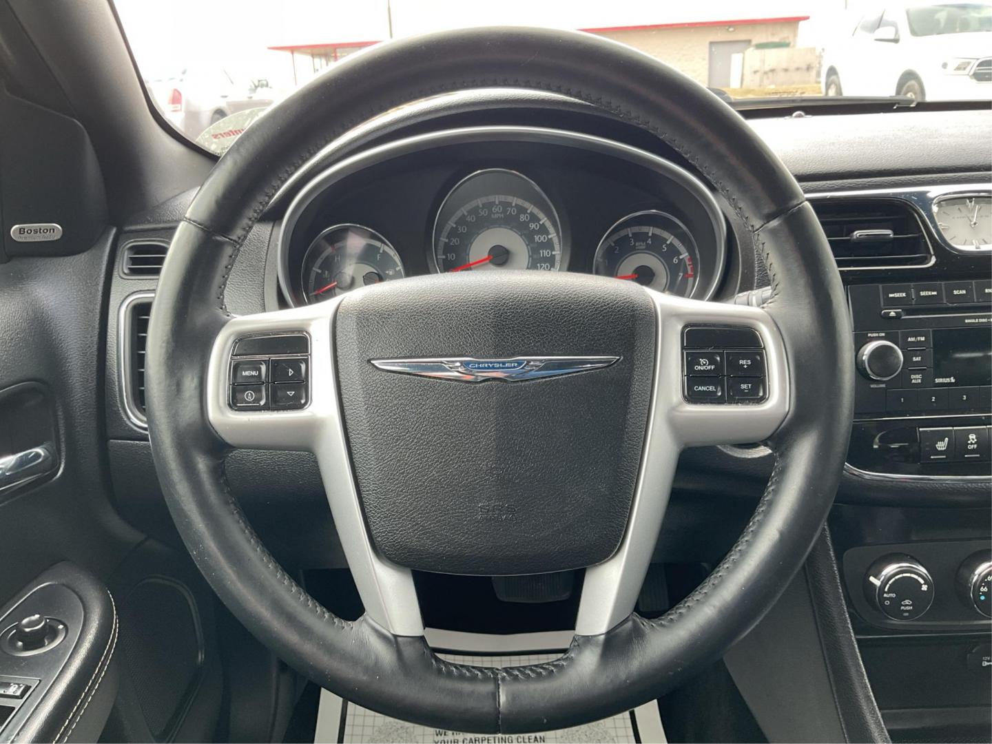 2013 Chrysler 200 Limited (1C3CCBCG9DN) with an Other engine, located at 1184 Kauffman Ave, Fairborn, OH, 45324, (937) 908-9800, 39.807072, -84.030914 - Photo#15