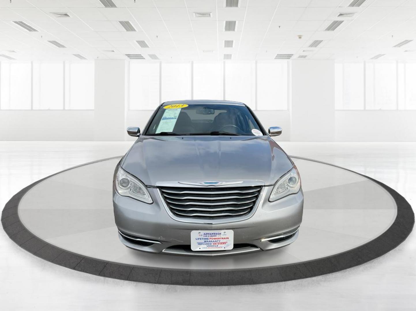 2013 Chrysler 200 Limited (1C3CCBCG9DN) with an Other engine, located at 1184 Kauffman Ave, Fairborn, OH, 45324, (937) 908-9800, 39.807072, -84.030914 - Photo#6
