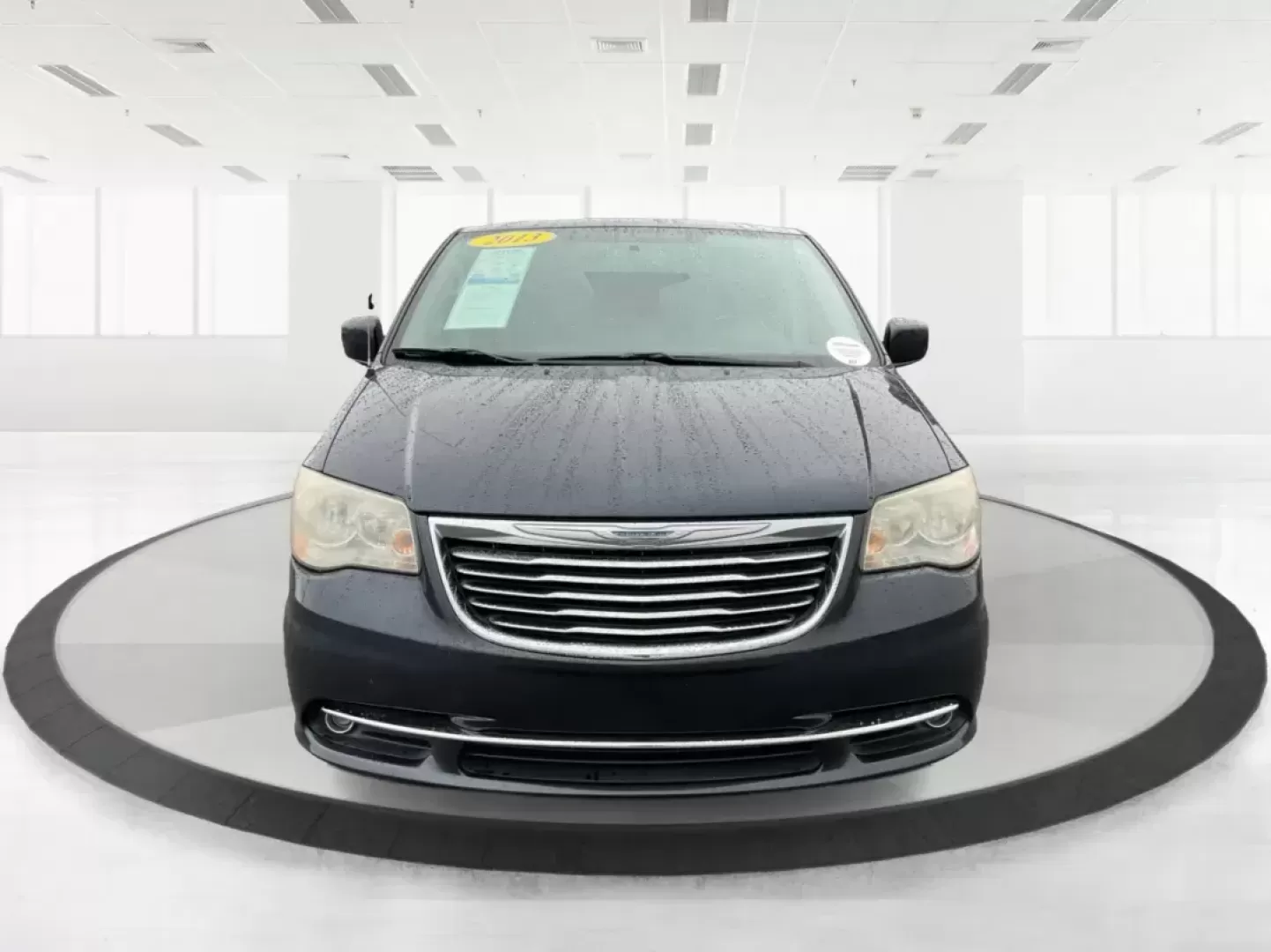 2013 Chrysler Town and Country Touring (2C4RC1BG5DR) with an Pentastar 3.6L V-6 DOHC engine, located at 4508 South Dixie Dr, Moraine, OH, 45439, (937) 908-9800, 39.689976, -84.218452 - Photo#6